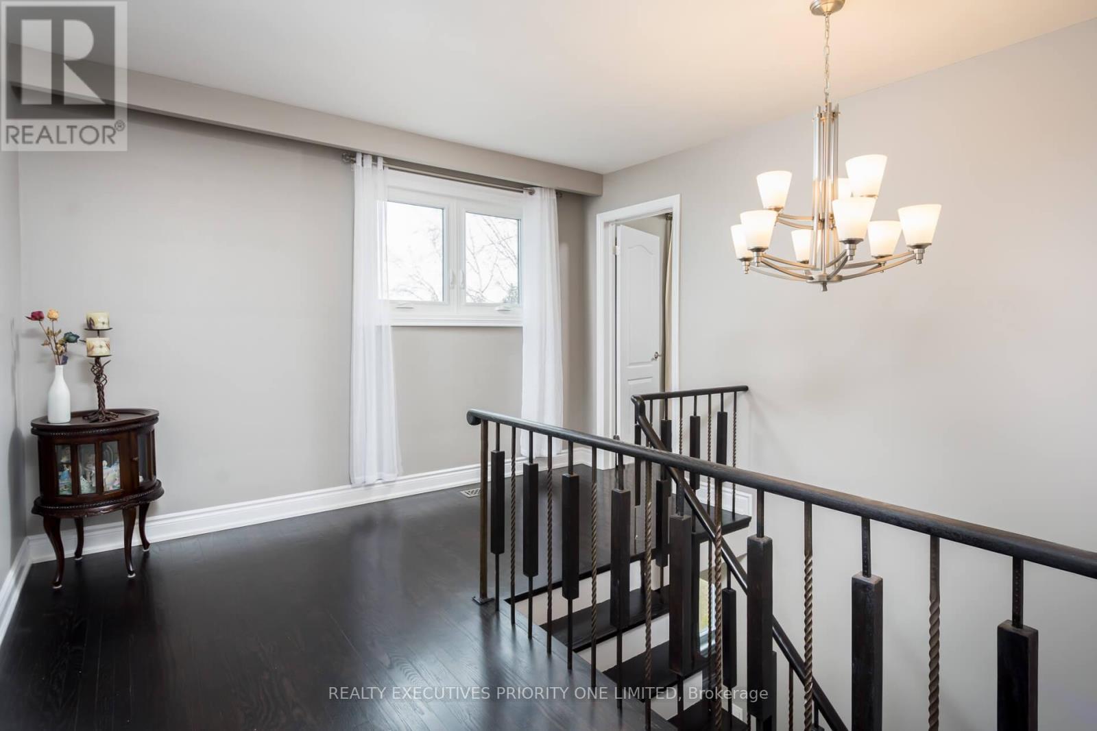 206 Andrew Park, Vaughan (West Woodbridge), Ontario  L4L 1G2 - Photo 16 - N12206163