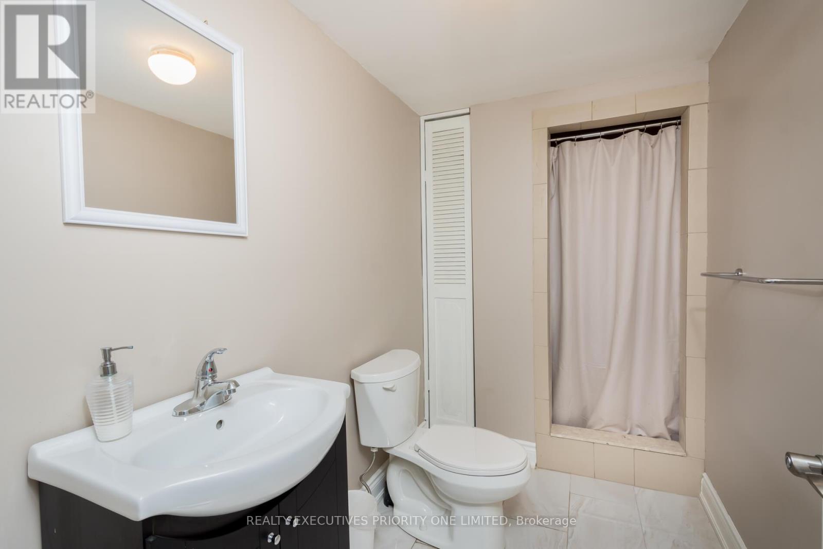 206 Andrew Park, Vaughan (West Woodbridge), Ontario  L4L 1G2 - Photo 26 - N12206163
