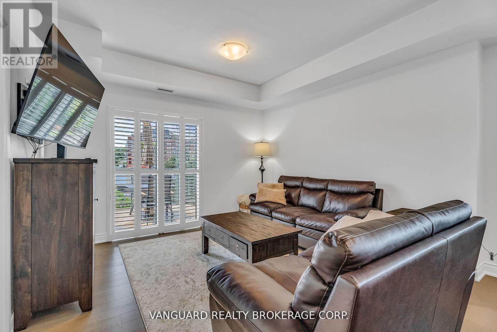 209 - 86 Woodbridge Avenue, Vaughan, Ontario  L4L 0E4 - Photo 12 - N12206227
