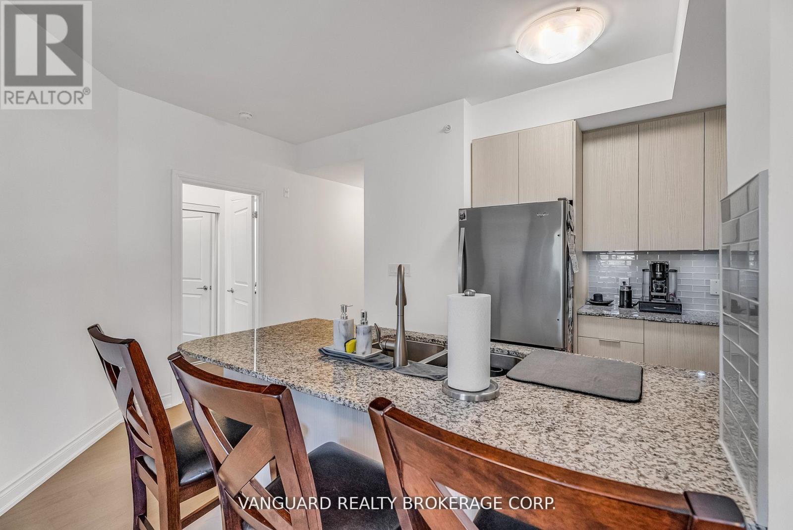 209 - 86 Woodbridge Avenue, Vaughan, Ontario  L4L 0E4 - Photo 23 - N12206227