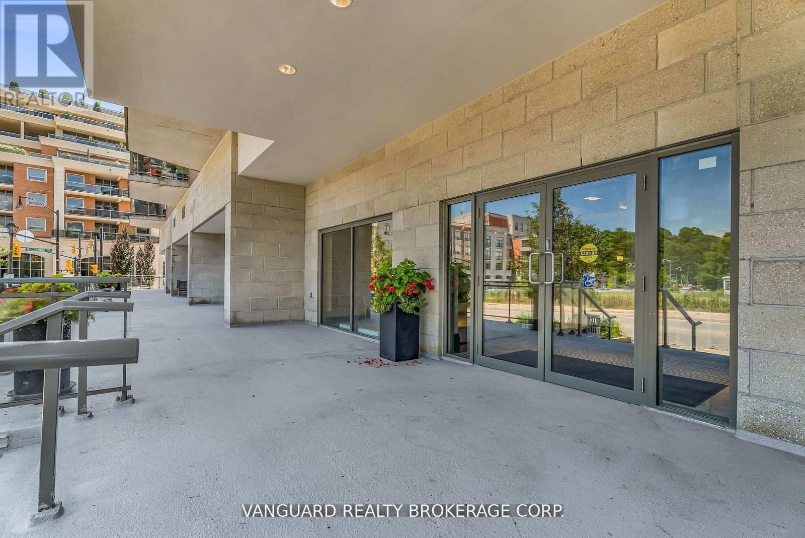 209 - 86 Woodbridge Avenue, Vaughan, Ontario  L4L 0E4 - Photo 3 - N12206227