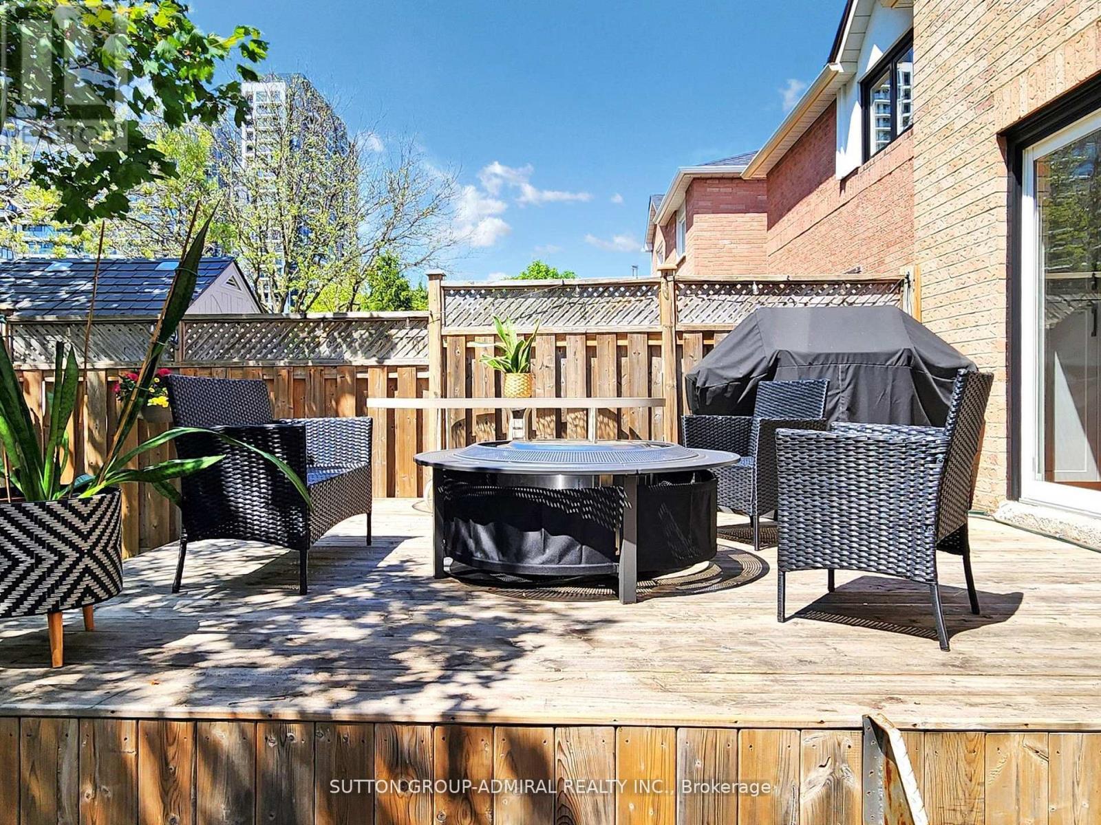 101 Glen Crescent, Vaughan (Uplands), Ontario  L4J 4W3 - Photo 38 - N12206233