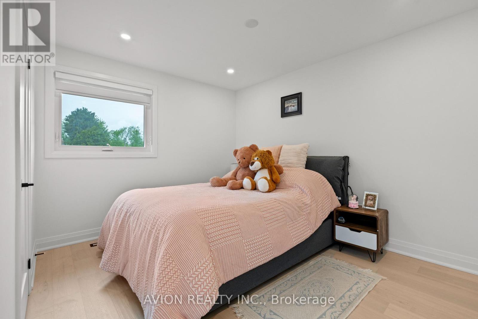 1 Rosegarden Crescent, Richmond Hill, Ontario  L4E 2P1 - Photo 24 - N12206237