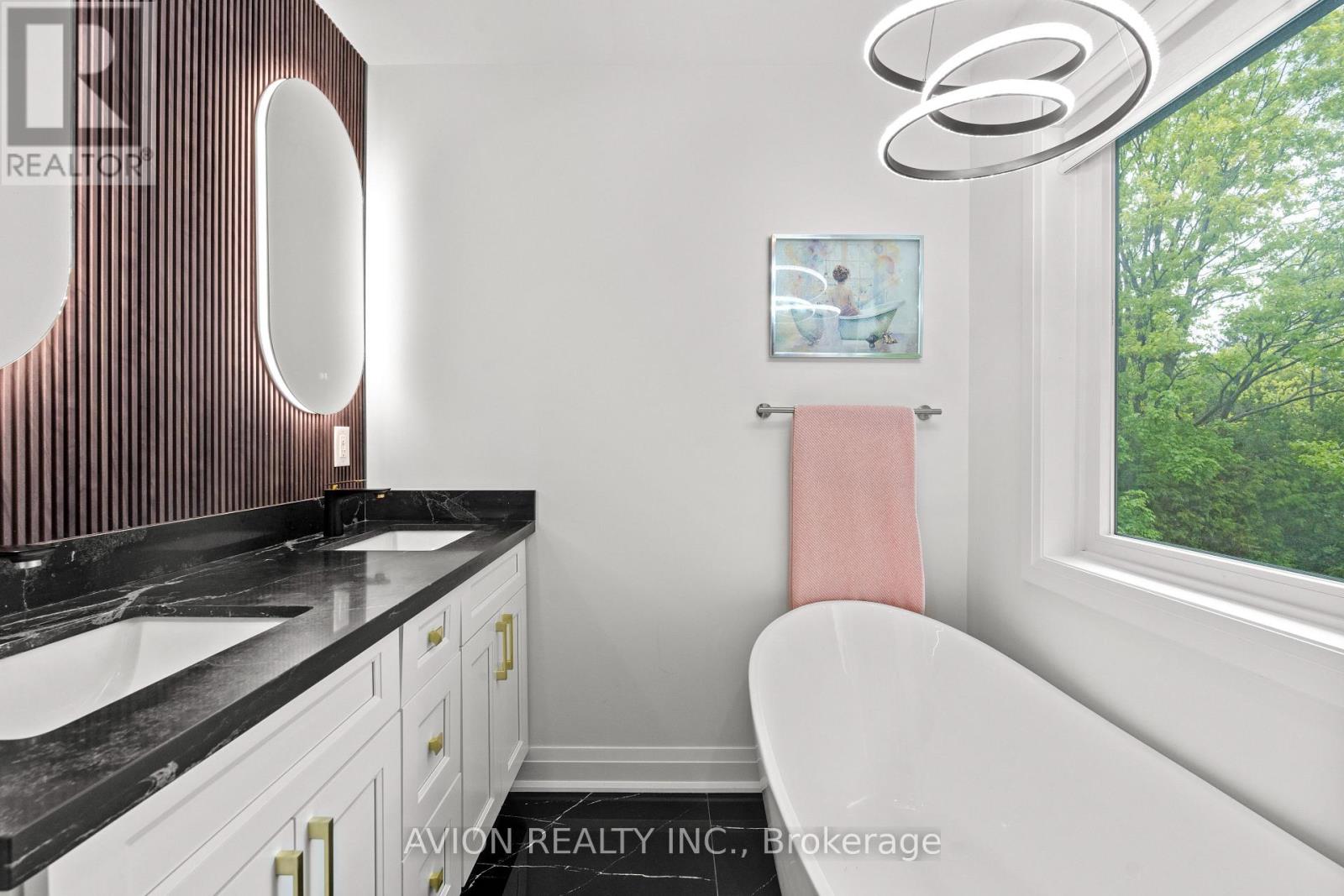 1 Rosegarden Crescent, Richmond Hill, Ontario  L4E 2P1 - Photo 29 - N12206237