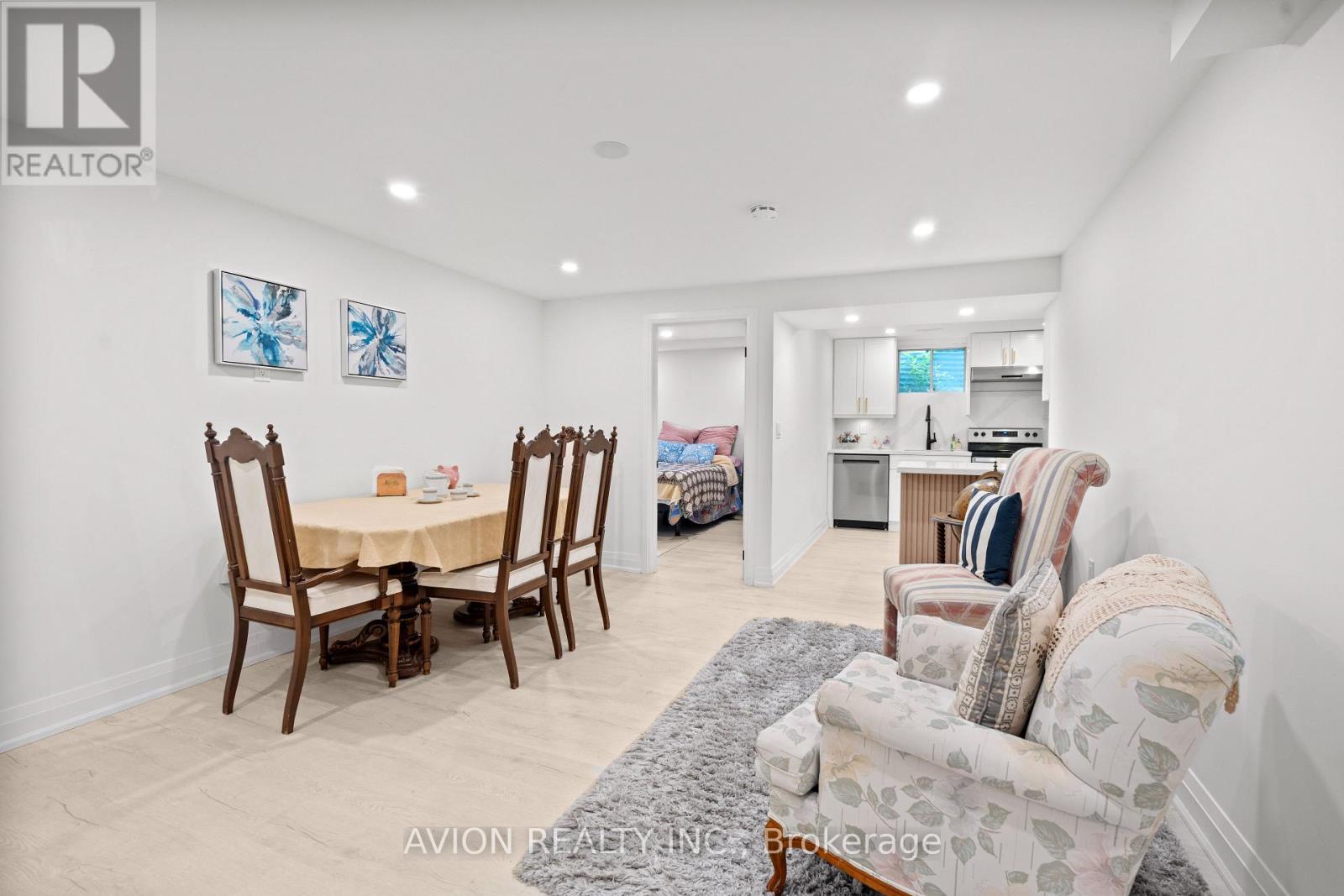 1 Rosegarden Crescent, Richmond Hill, Ontario  L4E 2P1 - Photo 33 - N12206237