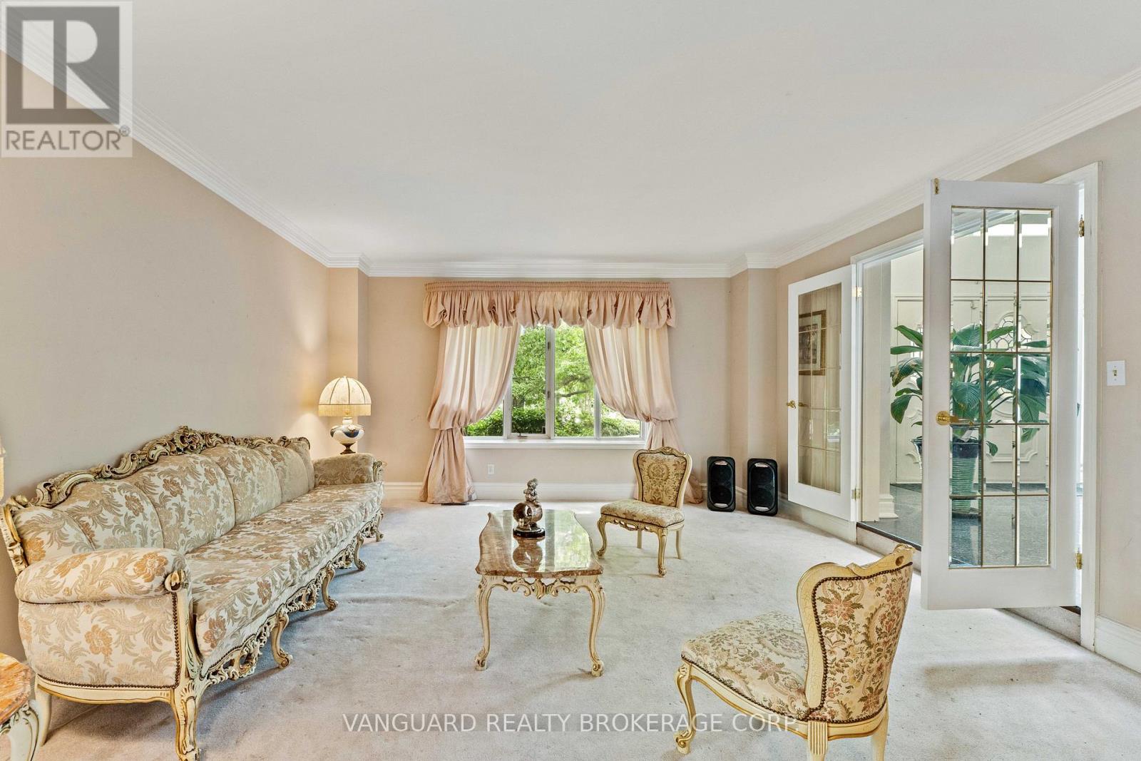 40 Colton Crescent N, Vaughan (Islington Woods), Ontario  L4L 3L6 - Photo 15 - N12206274