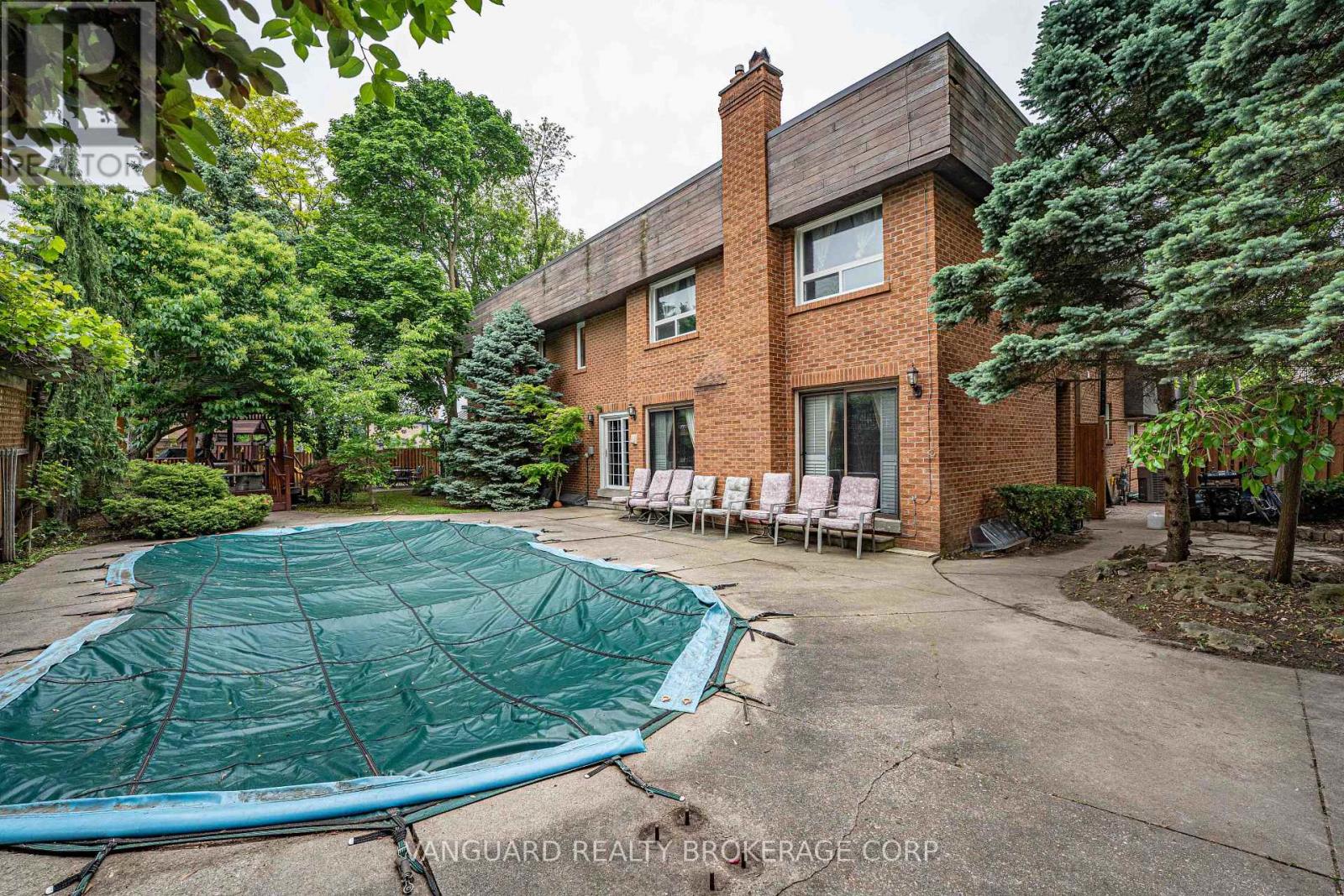 40 Colton Crescent N, Vaughan (Islington Woods), Ontario  L4L 3L6 - Photo 43 - N12206274