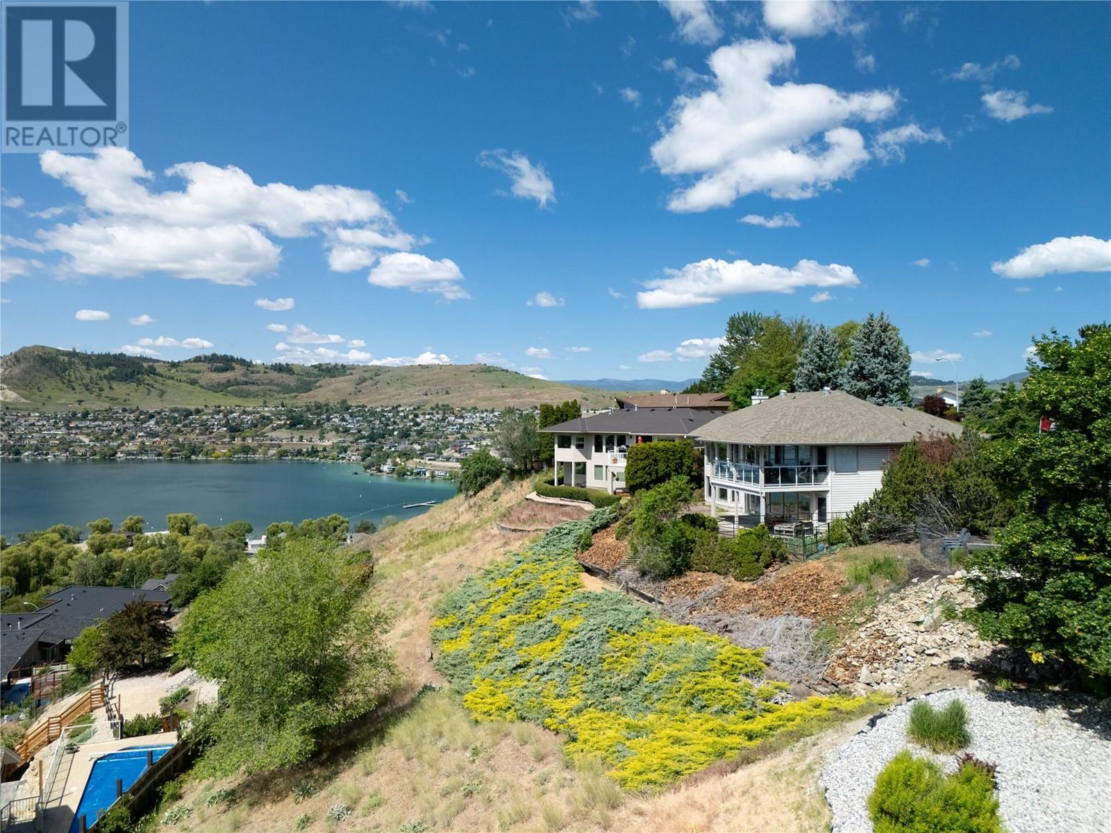 8827 Michael Drive, Coldstream, British Columbia  V1B 2P5 - Photo 11 - 10350974