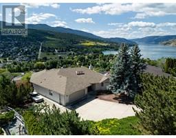 8827 Michael Drive, coldstream, British Columbia