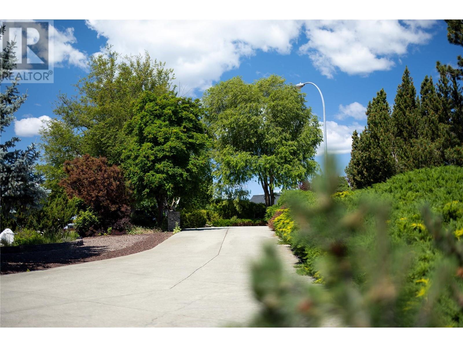 8827 Michael Drive, Coldstream, British Columbia  V1B 2P5 - Photo 59 - 10350974
