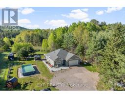 12 EASTERN AVENUE, Greater Madawaska, Ontario