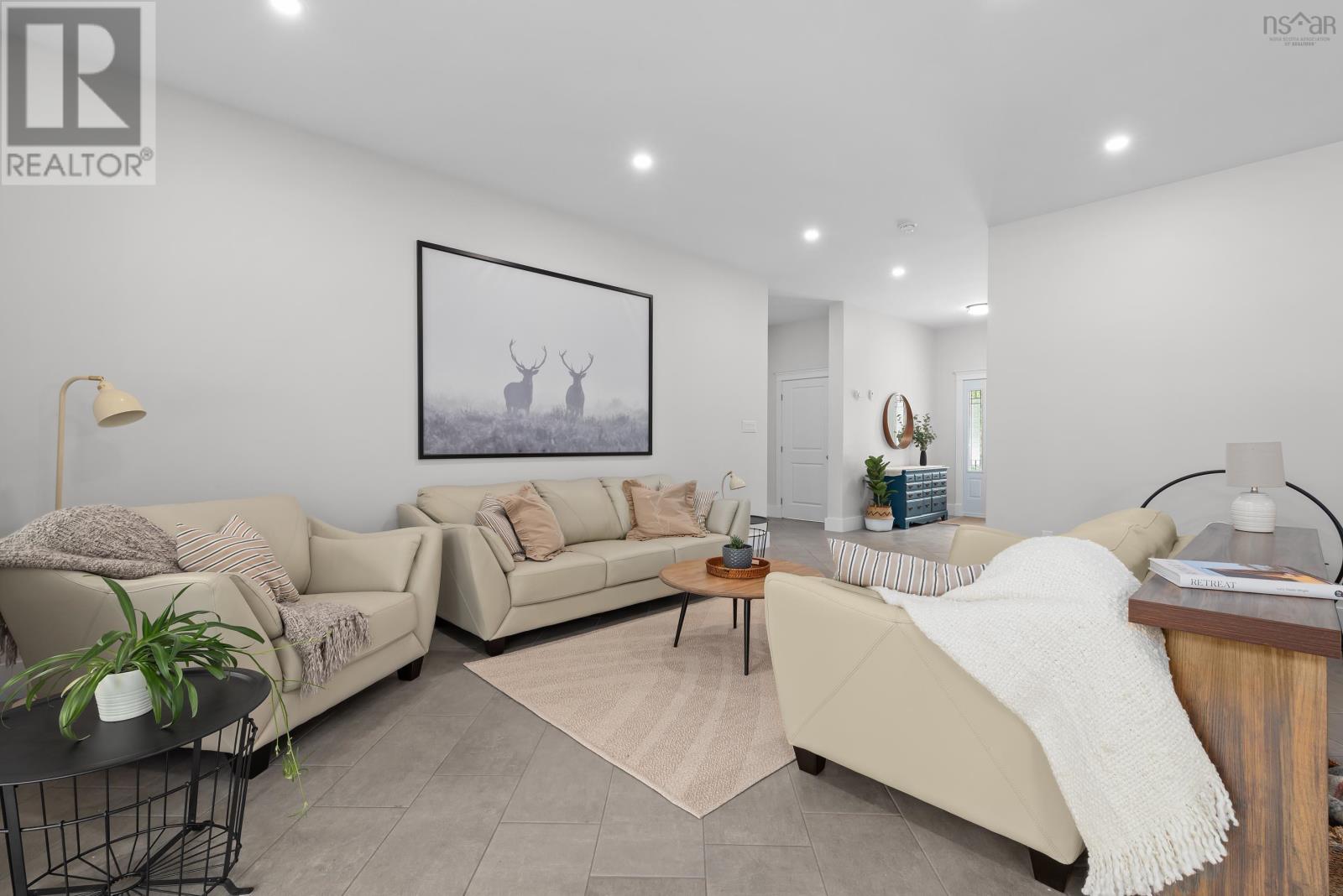 Property at 250 Rockcliffe Drive image 4