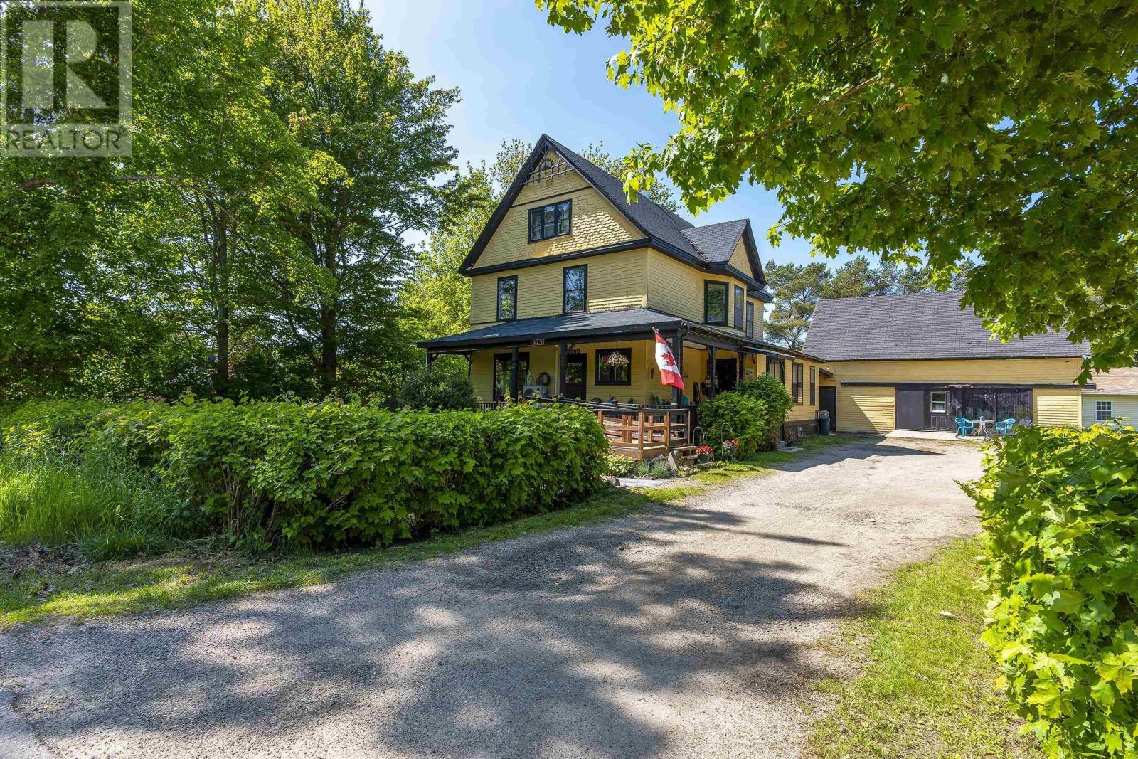 10251/10253 Highway 1, Paradise, Nova Scotia  B0S 1R0 - Photo 2 - 202513706