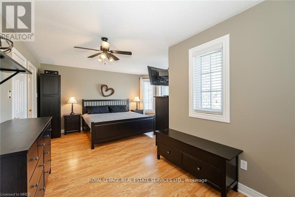 125 Ferndale Drive S, Barrie (Ardagh), Ontario  L4N 6Y6 - Photo 24 - S12206100