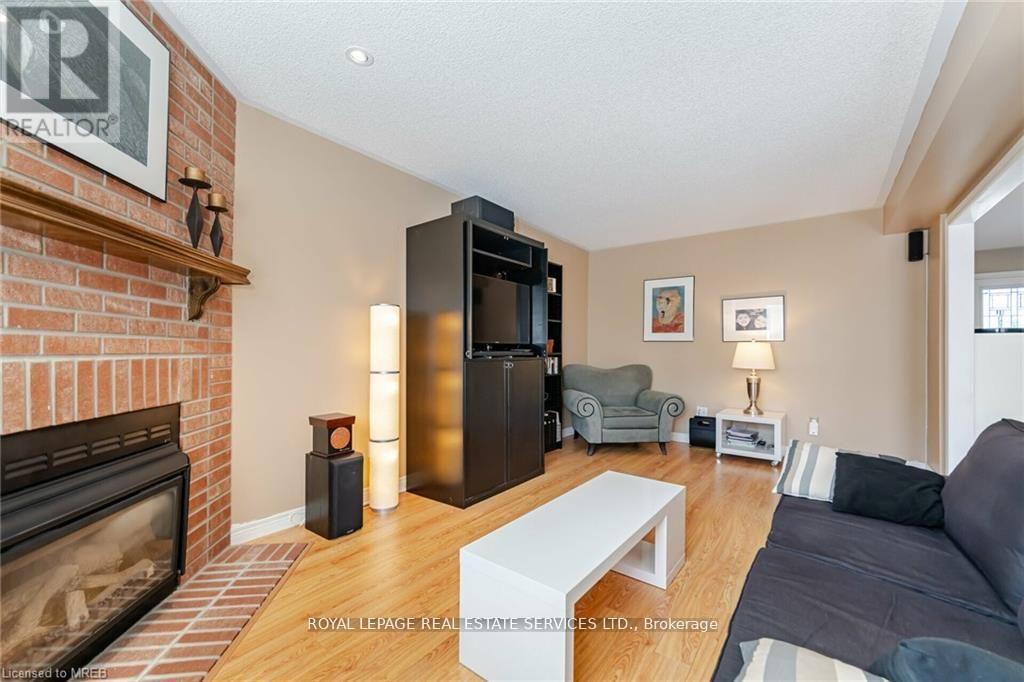 125 Ferndale Drive S, Barrie (Ardagh), Ontario  L4N 6Y6 - Photo 8 - S12206100