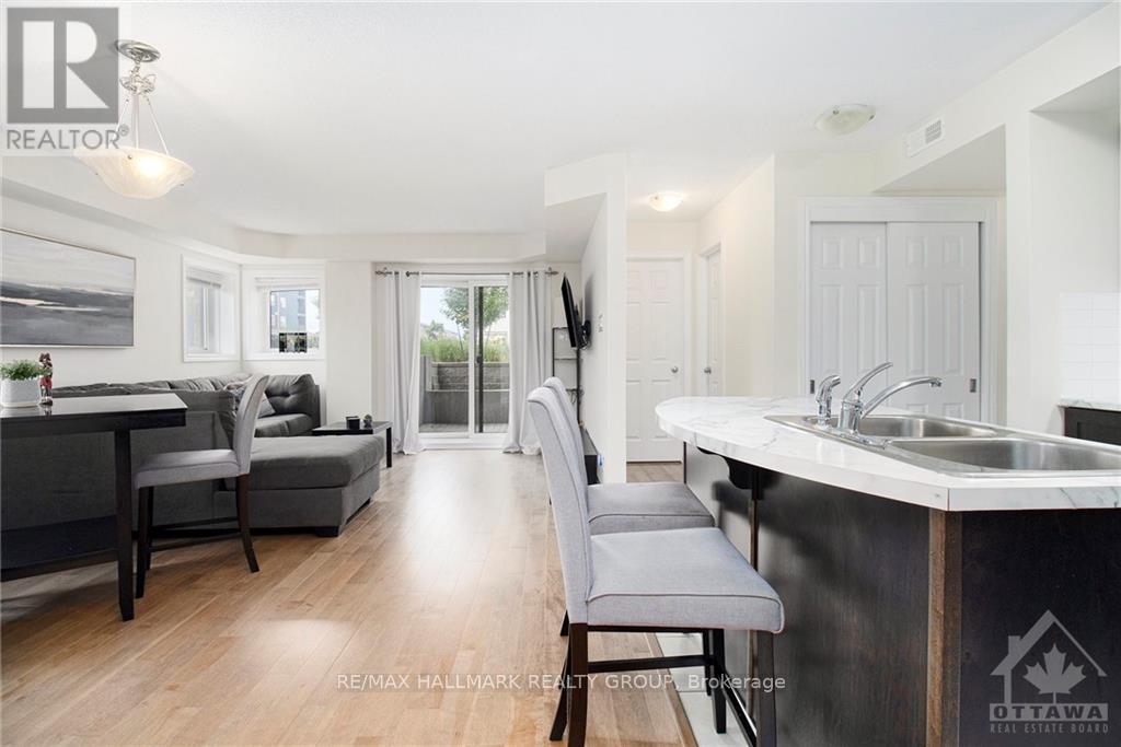 1 - 105 Bluestone Private, Ottawa, Ontario  K4A 0M5 - Photo 11 - X12206301