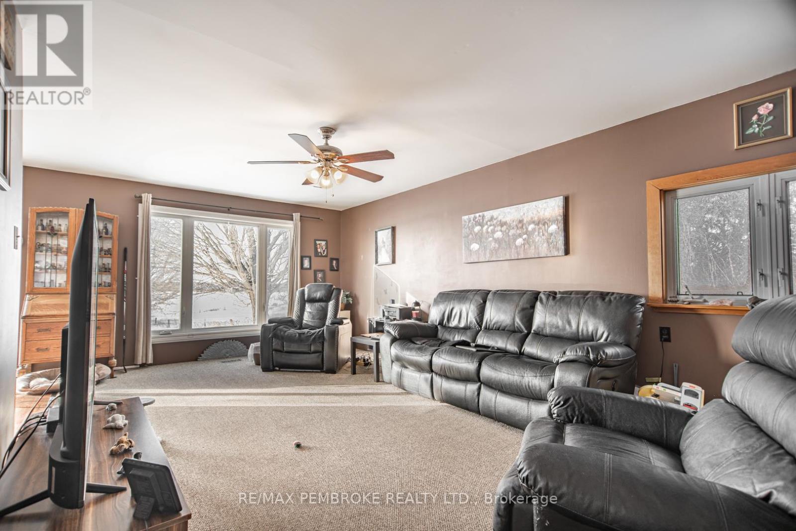 1744 Bromley Line, Whitewater Region, Ontario  K0J 2L0 - Photo 5 - X12206303