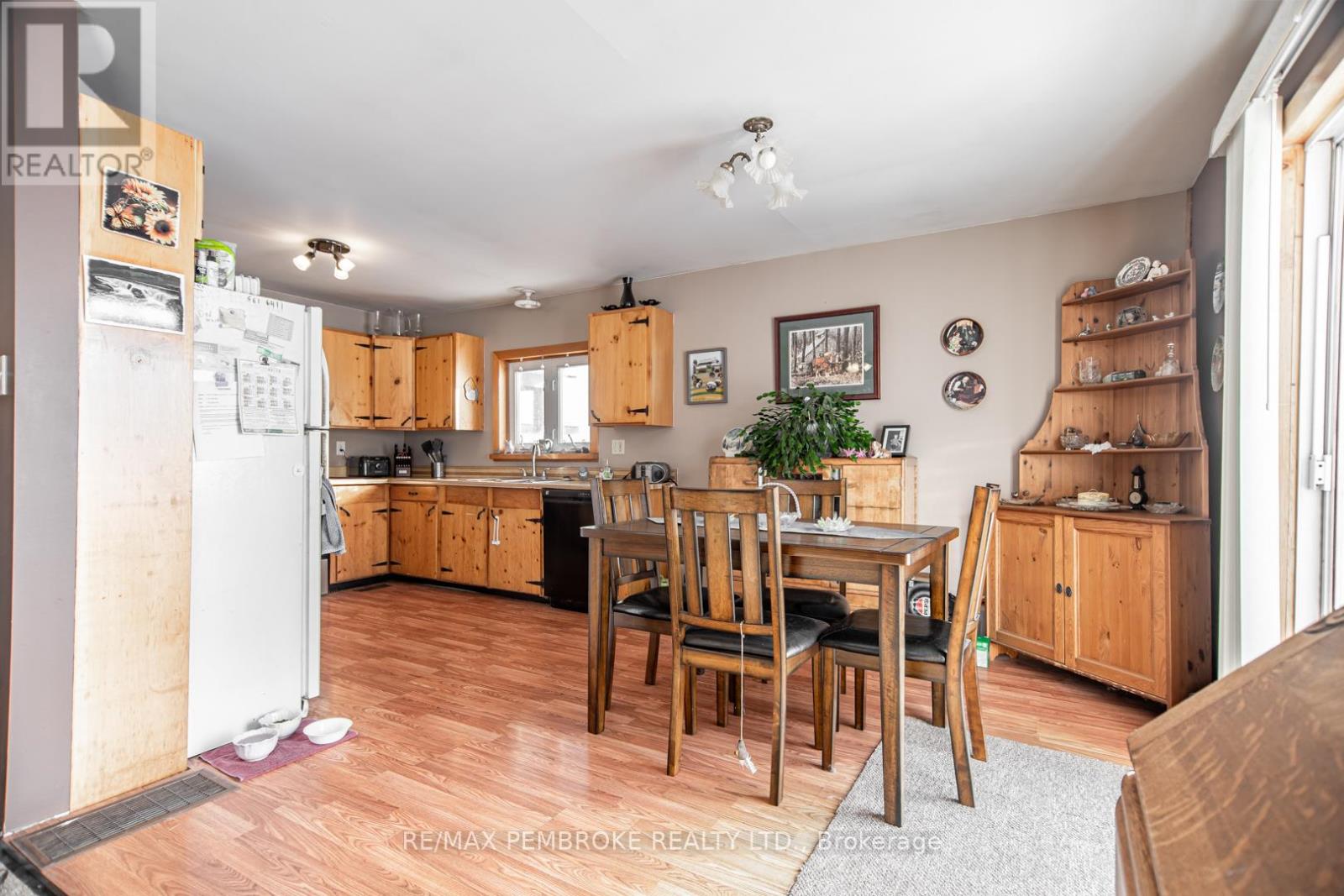 1744 Bromley Line, Whitewater Region, Ontario  K0J 2L0 - Photo 6 - X12206303