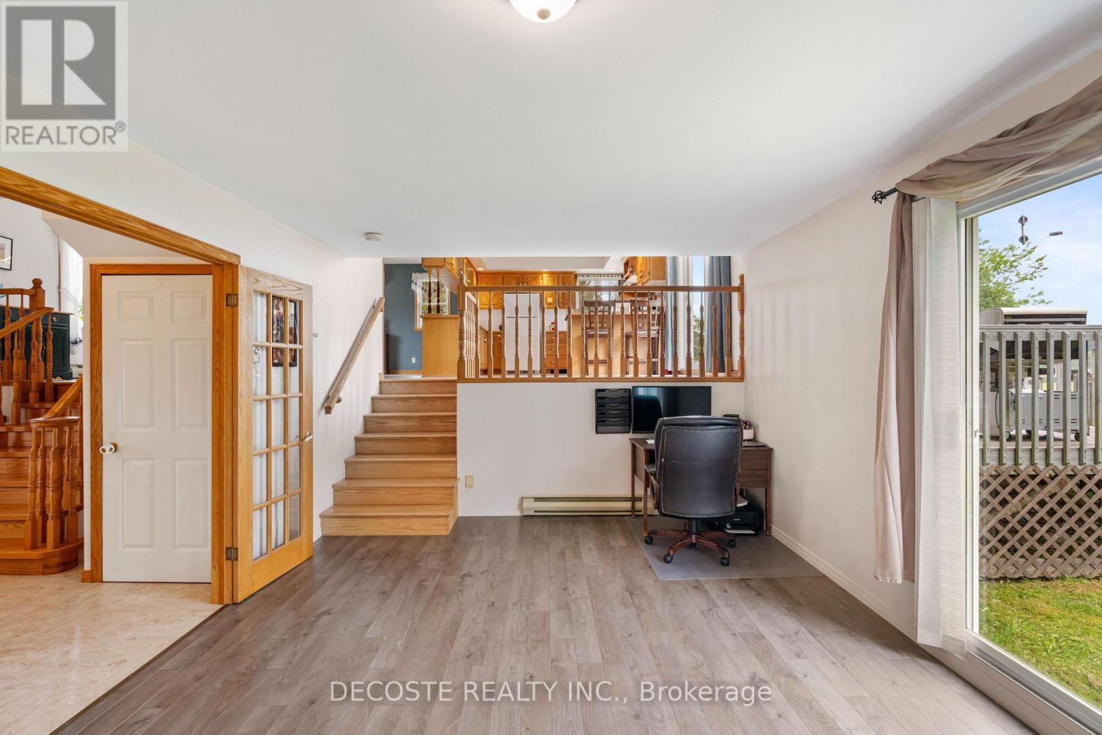 20351 Pineview Crescent, South Glengarry, Ontario  K0C 1A0 - Photo 10 - X12206356