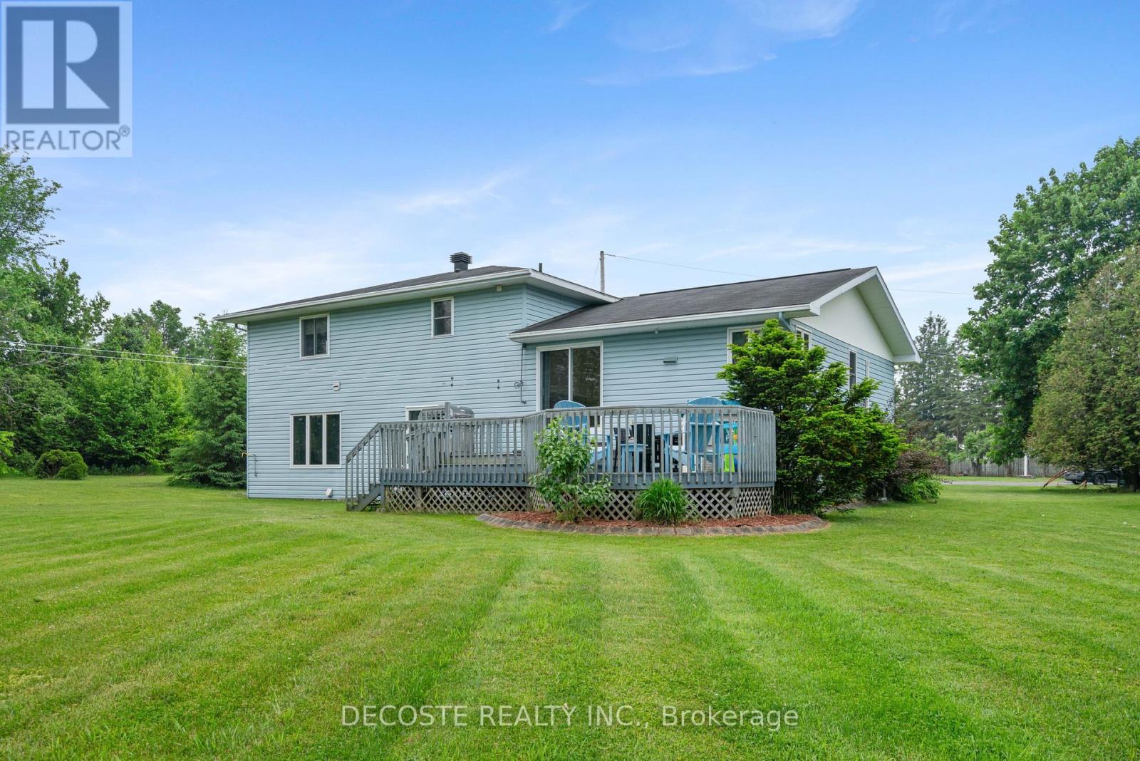 20351 Pineview Crescent, South Glengarry, Ontario  K0C 1A0 - Photo 38 - X12206356