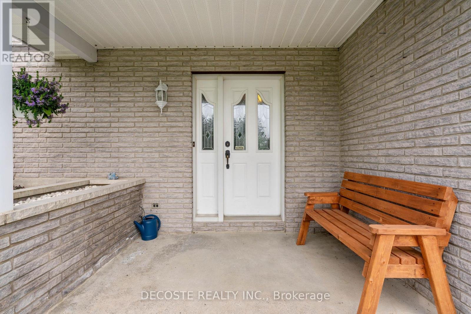 20351 Pineview Crescent, South Glengarry, Ontario  K0C 1A0 - Photo 4 - X12206356