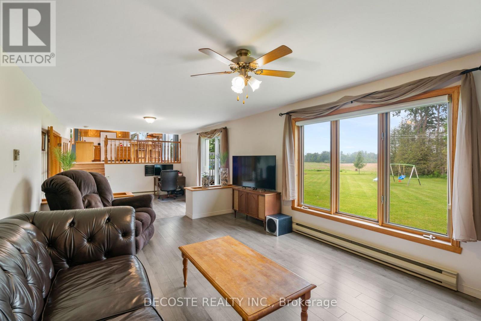 20351 Pineview Crescent, South Glengarry, Ontario  K0C 1A0 - Photo 9 - X12206356