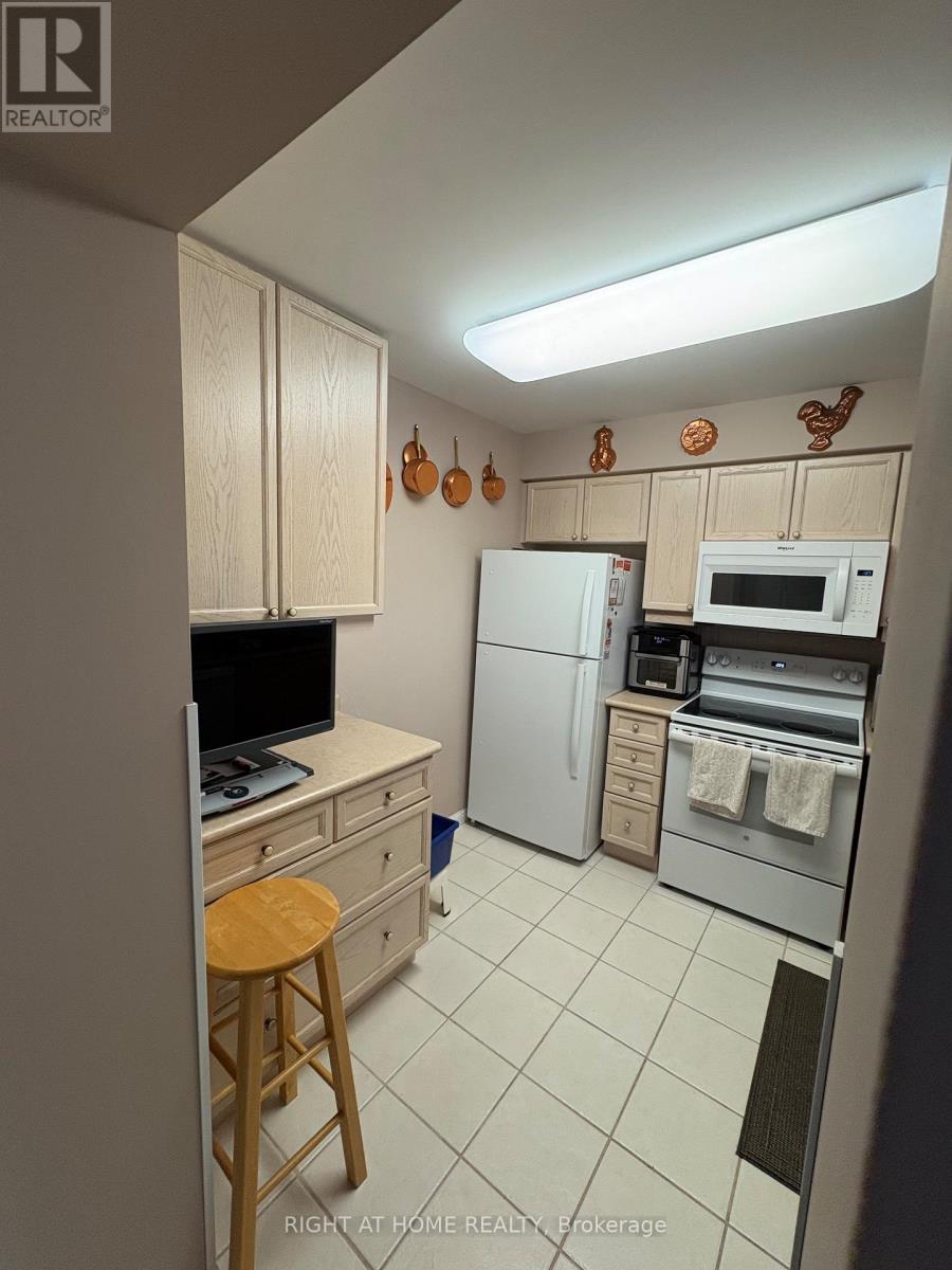 109 - 90 Dean Avenue, Barrie, Ontario  L4N 0M3 - Photo 18 - S12206270
