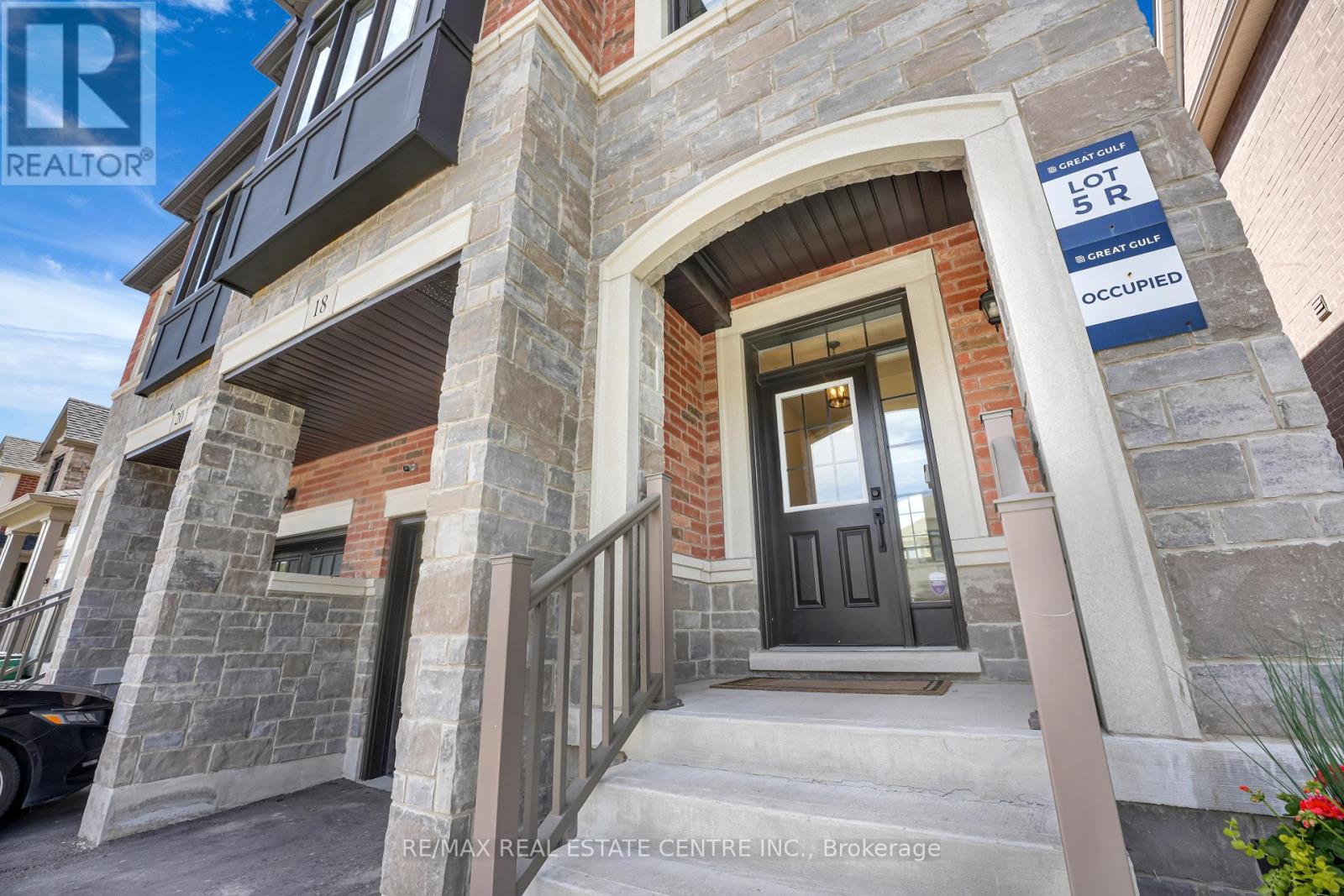 Property at 18 QUINTON RIDGE image 3
