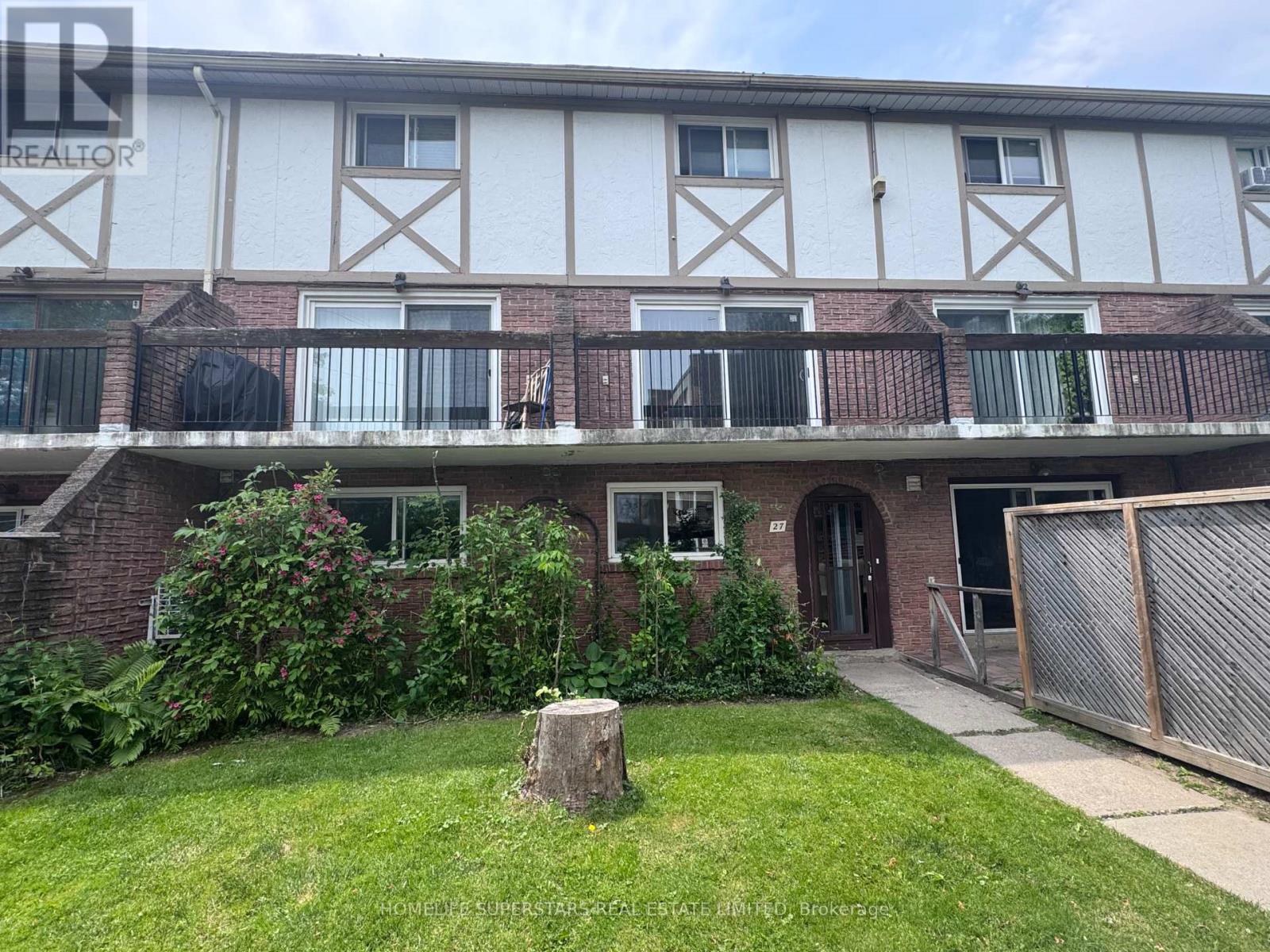 27 - 83 IRWIN ROAD, Toronto, Ontario