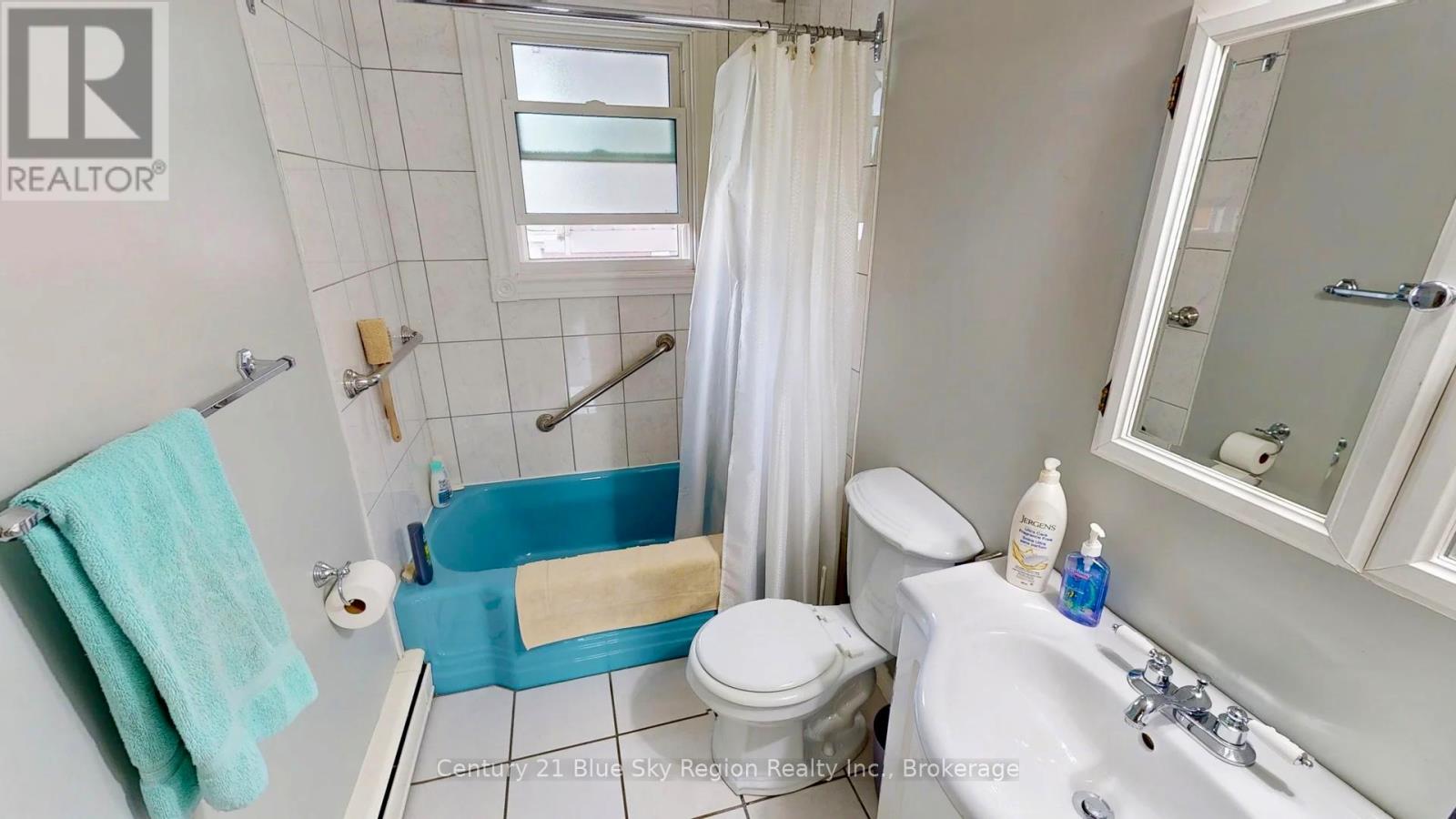 625 Scollard Street, North Bay, Ontario  P1B 5A2 - Photo 24 - X12206347