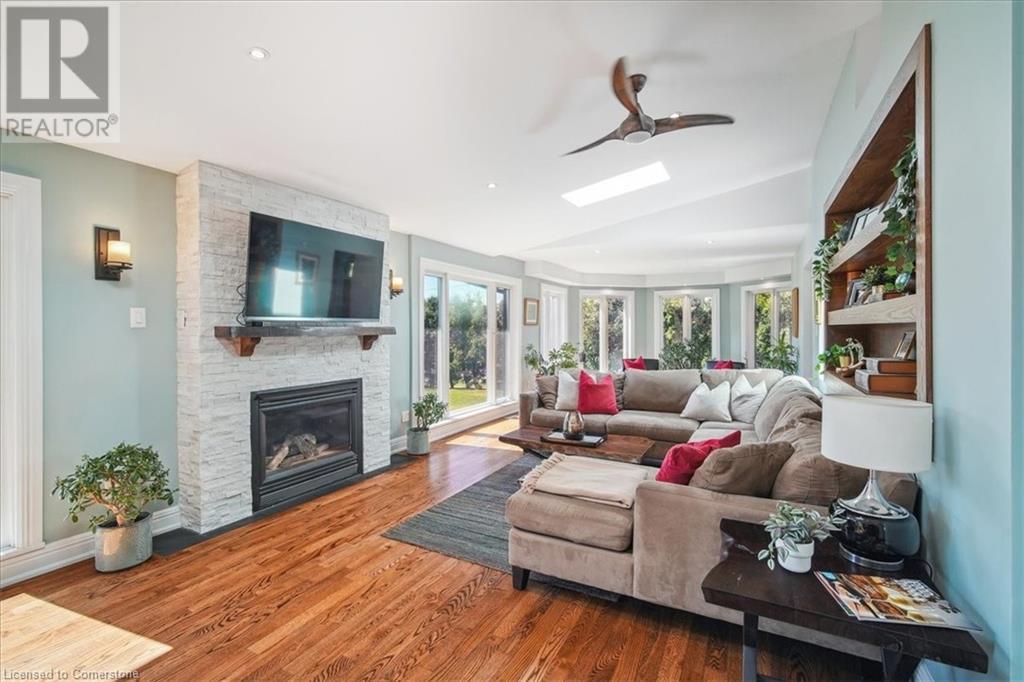 1425 Plains Road W, Burlington, Ontario  L7T 1H8 - Photo 9 - 40738773