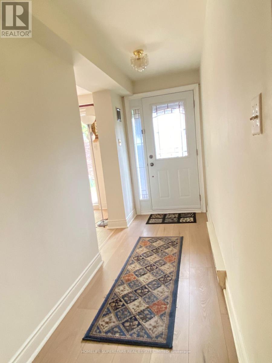 27 - 83 Irwin Road, Toronto, Ontario  M9W 5W1 - Photo 3 - W12204349