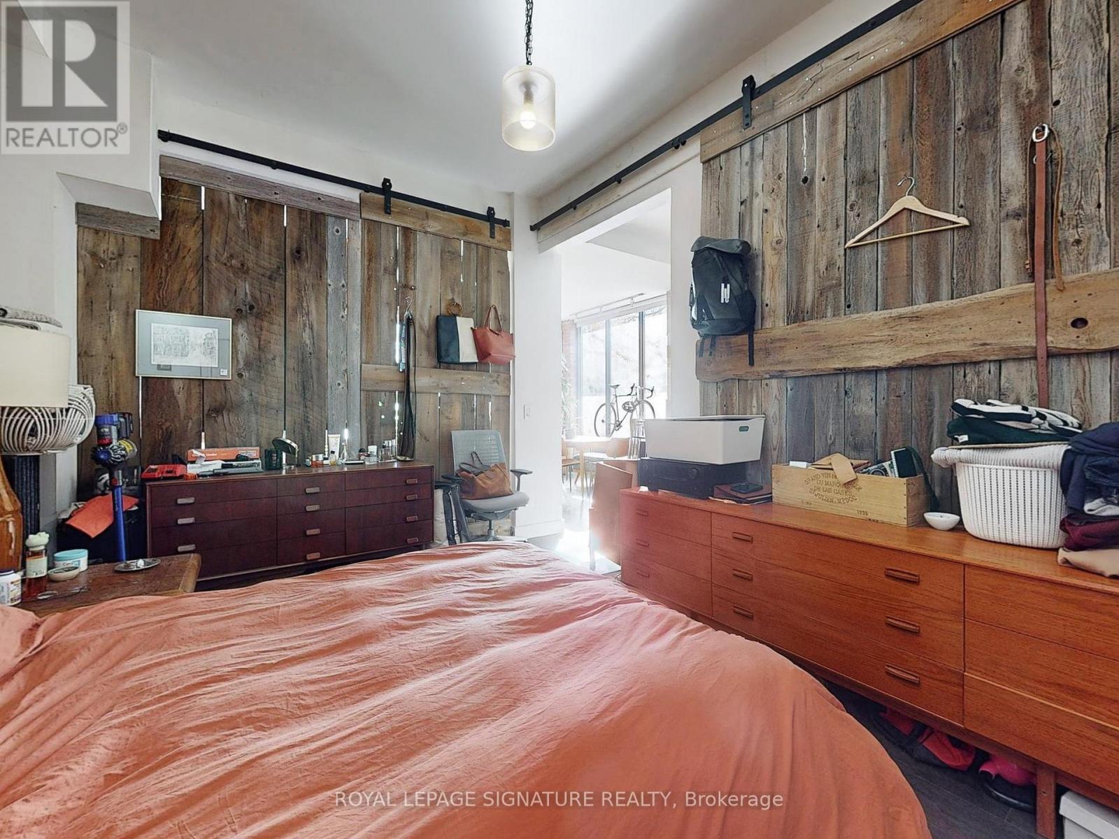 134 Pendrith Street, Toronto, Ontario  M6G 1R7 - Photo 12 - W12206105