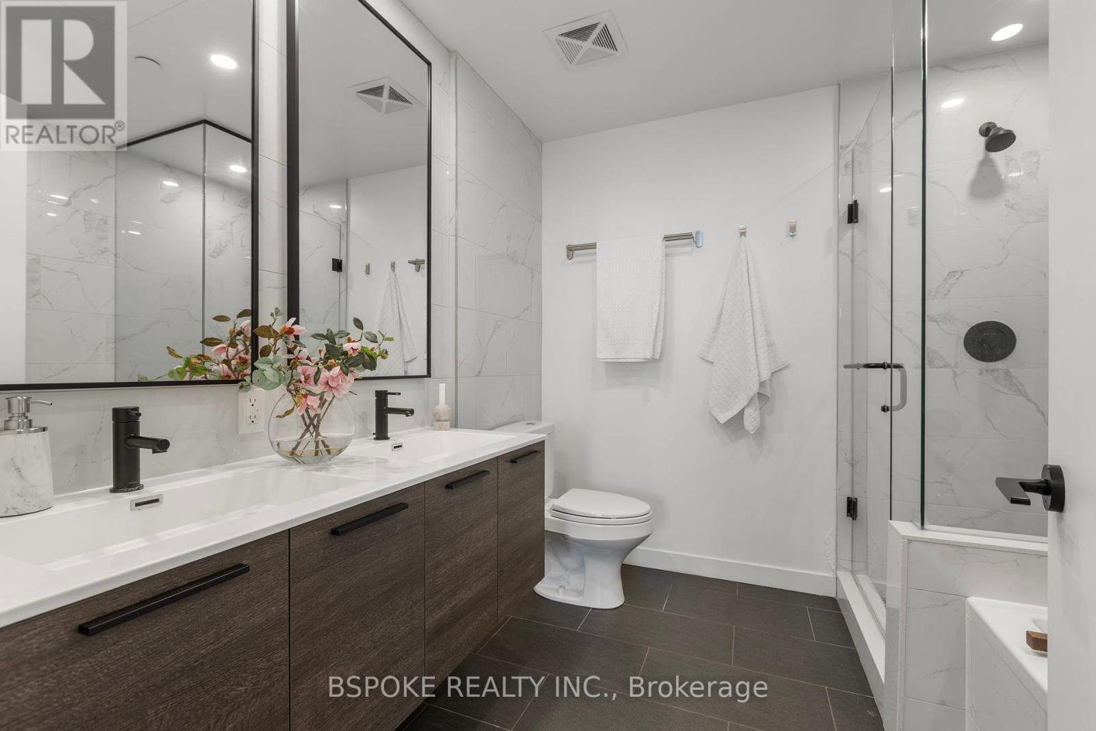 501 - 2118 Bloor Street W, Toronto, Ontario  M6S 0A6 - Photo 13 - W12206121