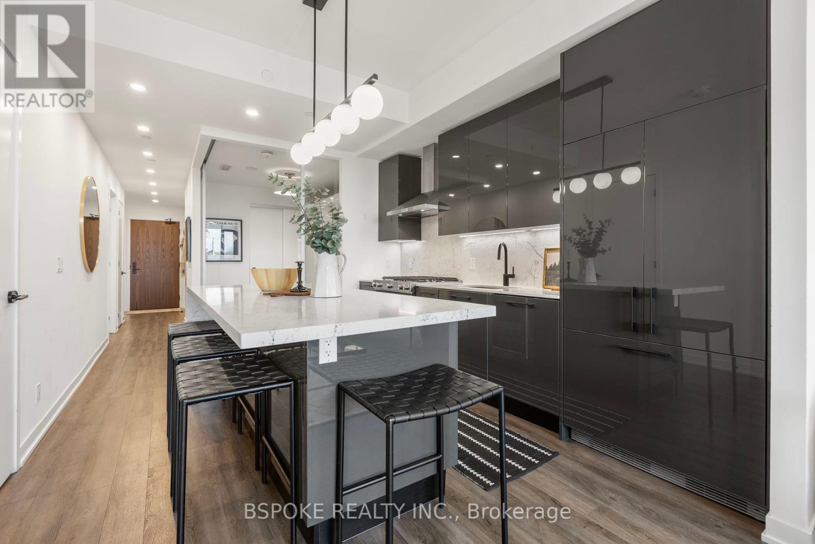 501 - 2118 Bloor Street W, Toronto, Ontario  M6S 0A6 - Photo 8 - W12206121