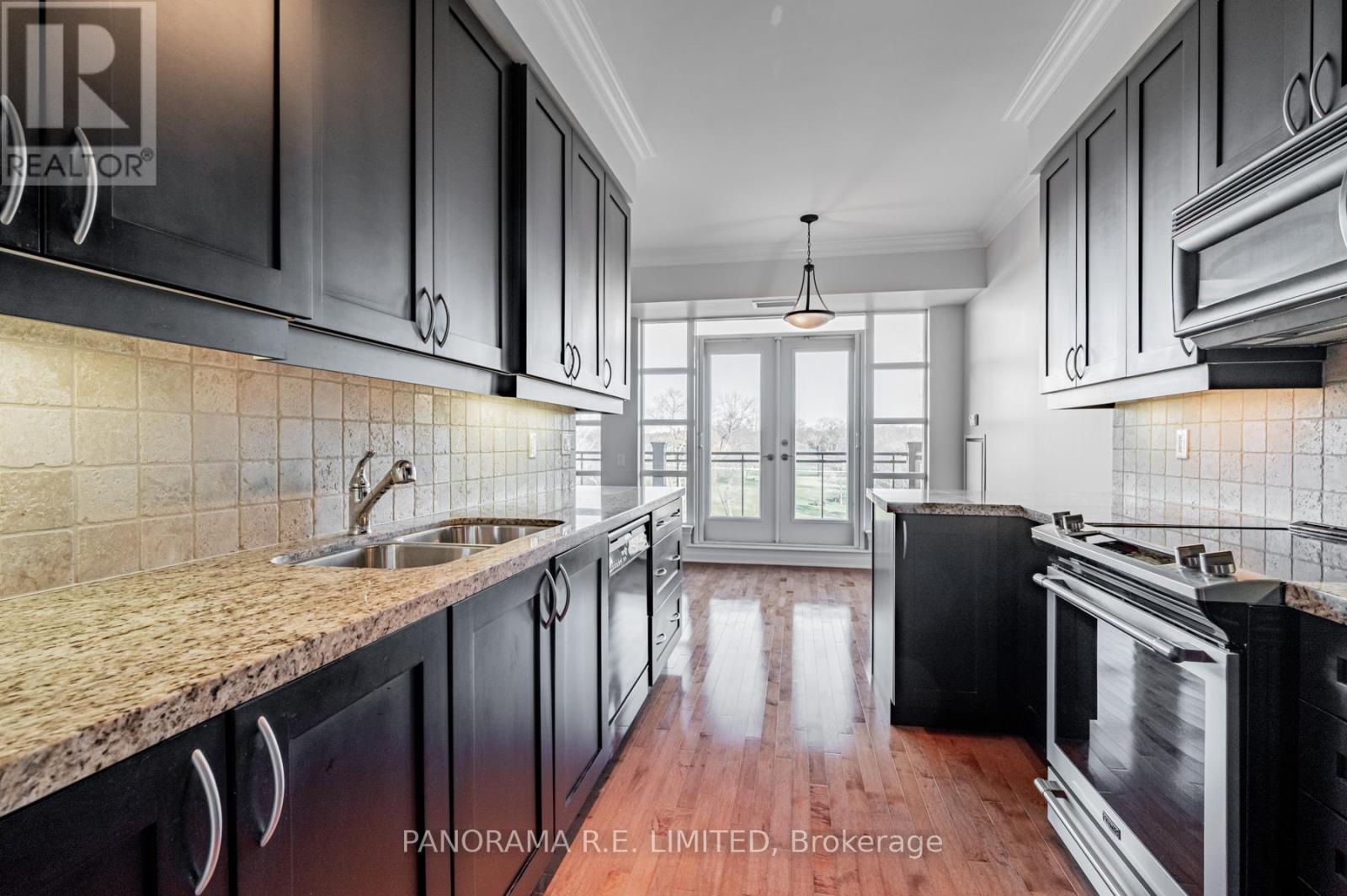 507 - 9 Burnhamthorpe Crescent, Toronto, Ontario  M9A 0A6 - Photo 12 - W12206171