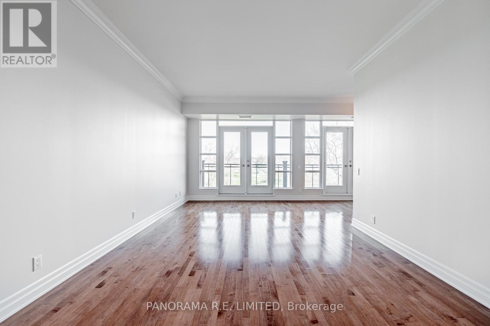 507 - 9 Burnhamthorpe Crescent, Toronto, Ontario  M9A 0A6 - Photo 4 - W12206171