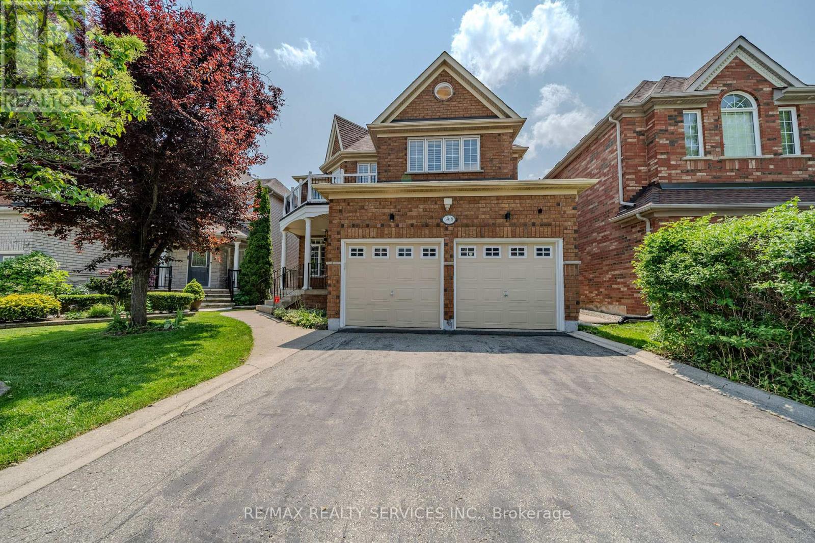 5918 Bassinger Place, Mississauga, Ontario  L5M 6K5 - Photo 1 - W12206186