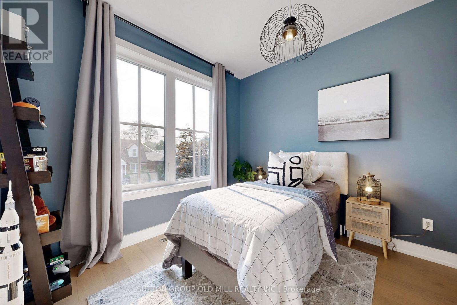 171 Brookside Avenue, Toronto, Ontario  M6S 4G8 - Photo 20 - W12206198