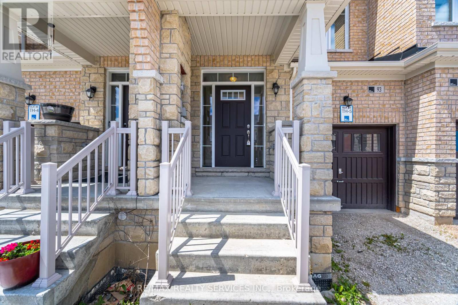93 Royal Fern Crescent, Caledon, Ontario  L7C 4G9 - Photo 4 - W12206201