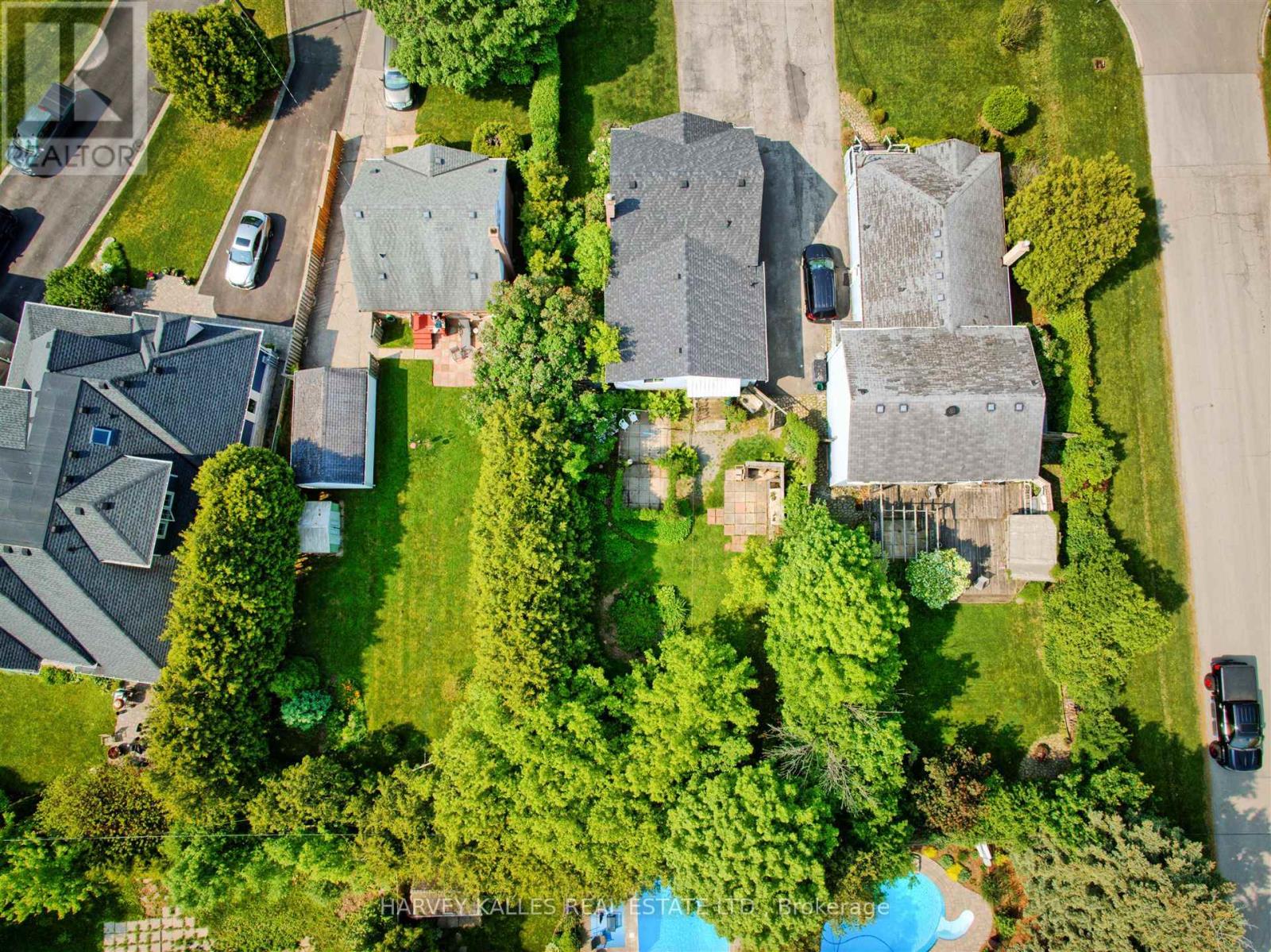 247 Jennings Crescent, Oakville, Ontario  L6L 1W2 - Photo 40 - W12206204