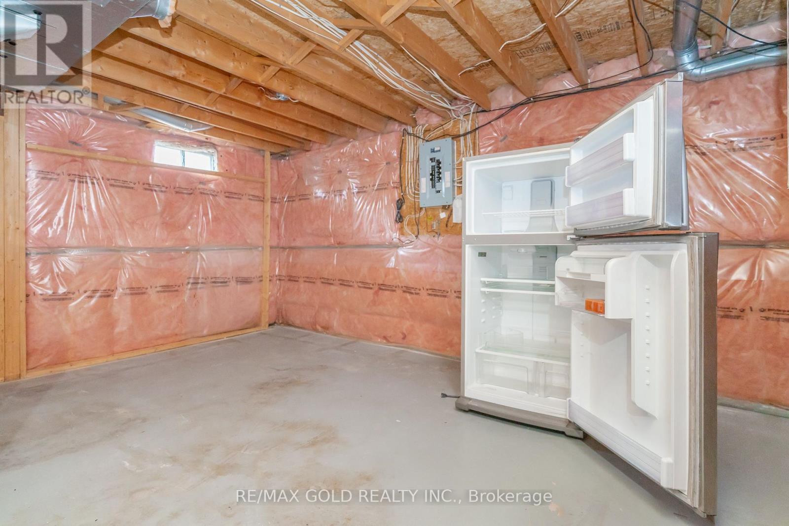 24 Banner Road, Brampton, Ontario  L6X 4K6 - Photo 24 - W12206226
