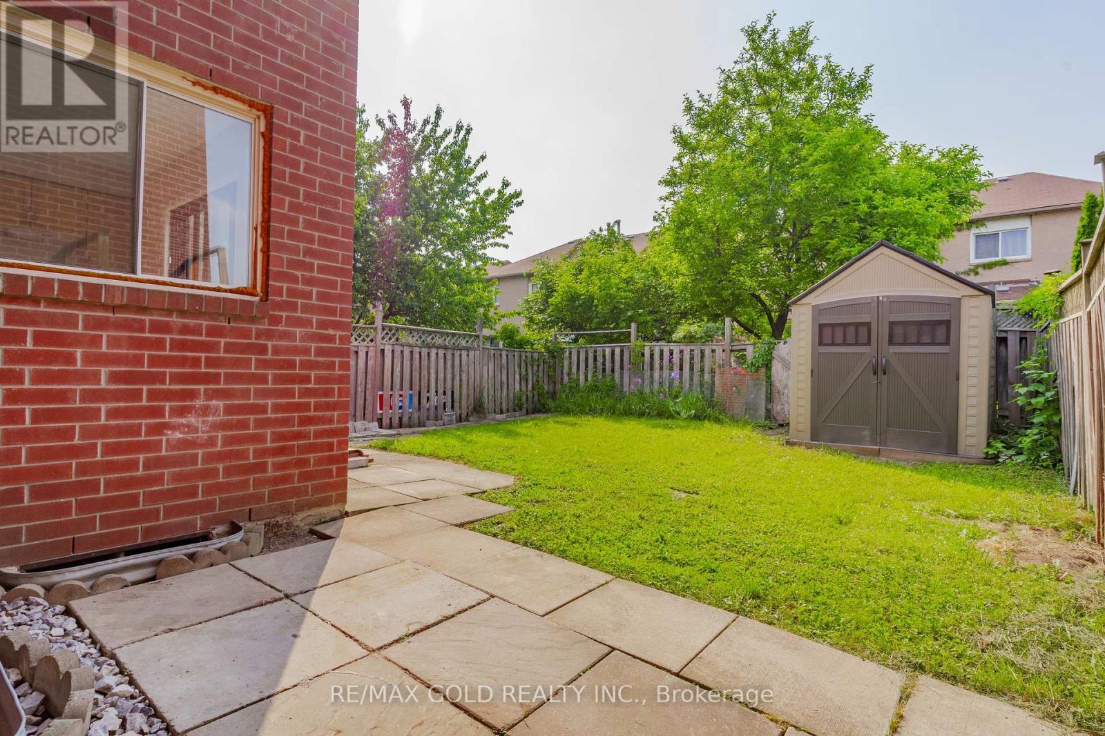 24 Banner Road, Brampton, Ontario  L6X 4K6 - Photo 26 - W12206226