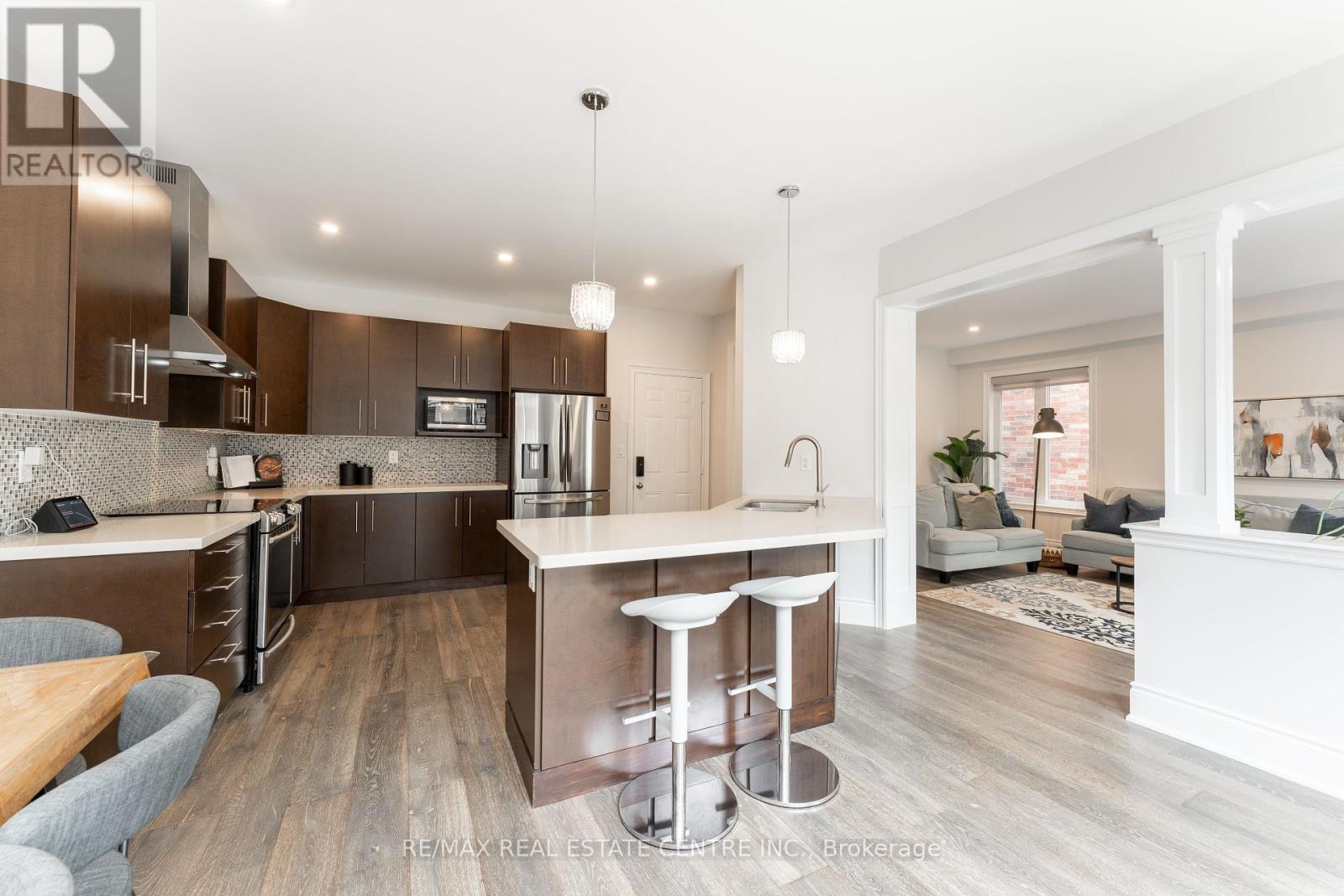 3344 Pottery Drive, Burlington, Ontario  L7M 0L3 - Photo 15 - W12206228