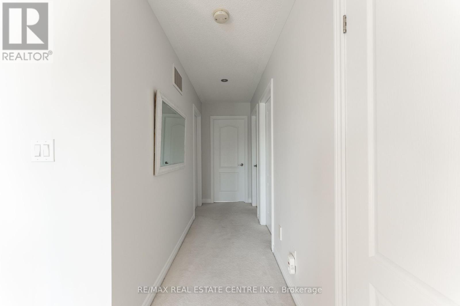3344 Pottery Drive, Burlington, Ontario  L7M 0L3 - Photo 22 - W12206228
