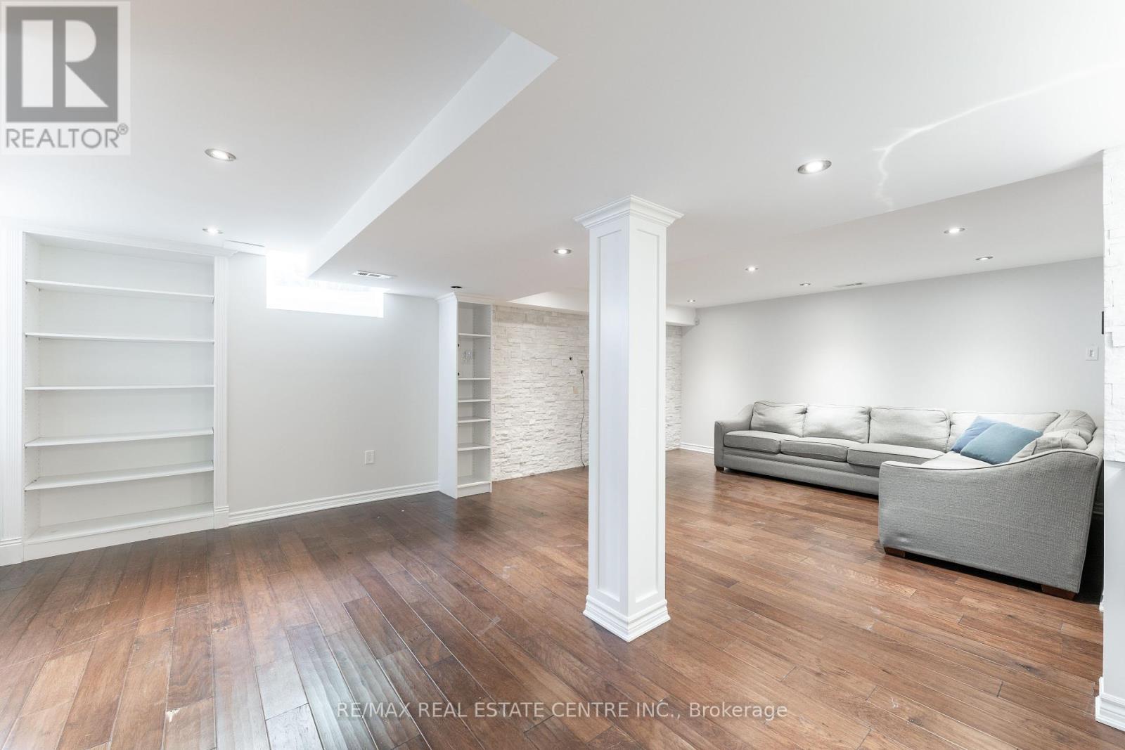 3344 Pottery Drive, Burlington, Ontario  L7M 0L3 - Photo 36 - W12206228