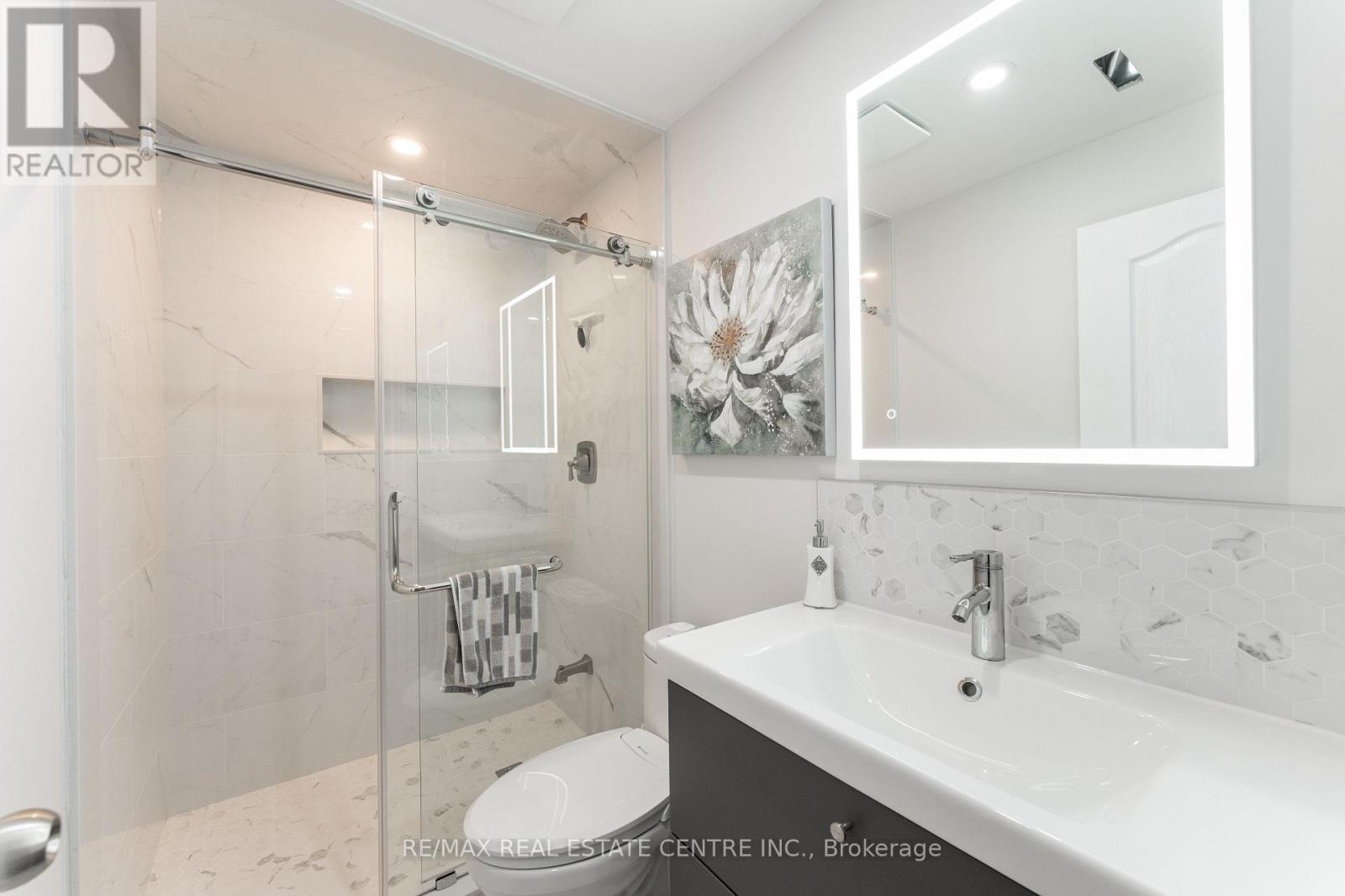3344 Pottery Drive, Burlington, Ontario  L7M 0L3 - Photo 42 - W12206228