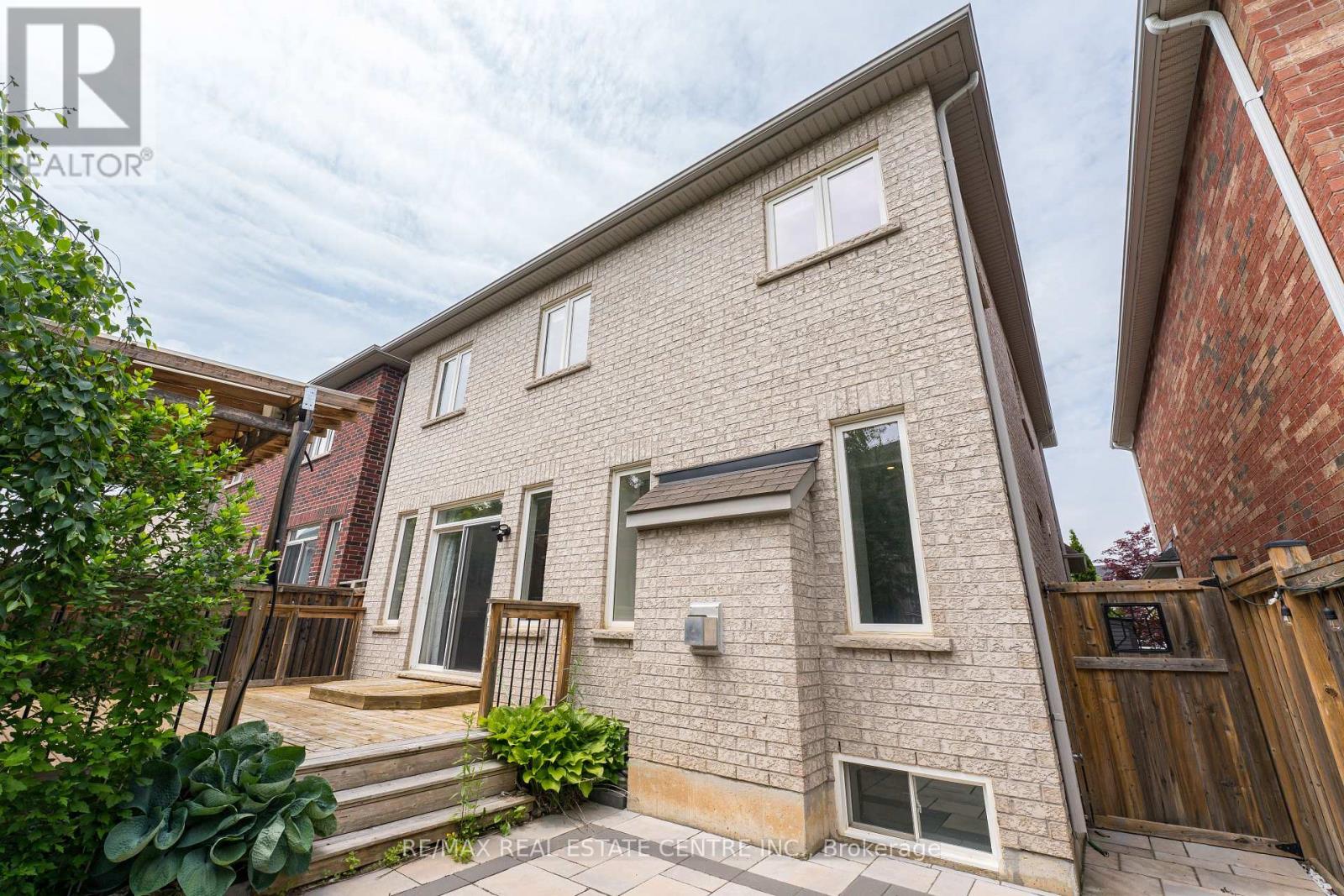 3344 Pottery Drive, Burlington, Ontario  L7M 0L3 - Photo 48 - W12206228