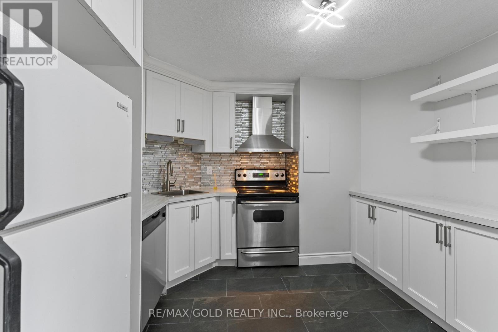 413 - 61 Markbrook Lane, Toronto, Ontario  M9V 5E7 - Photo 13 - W12206266