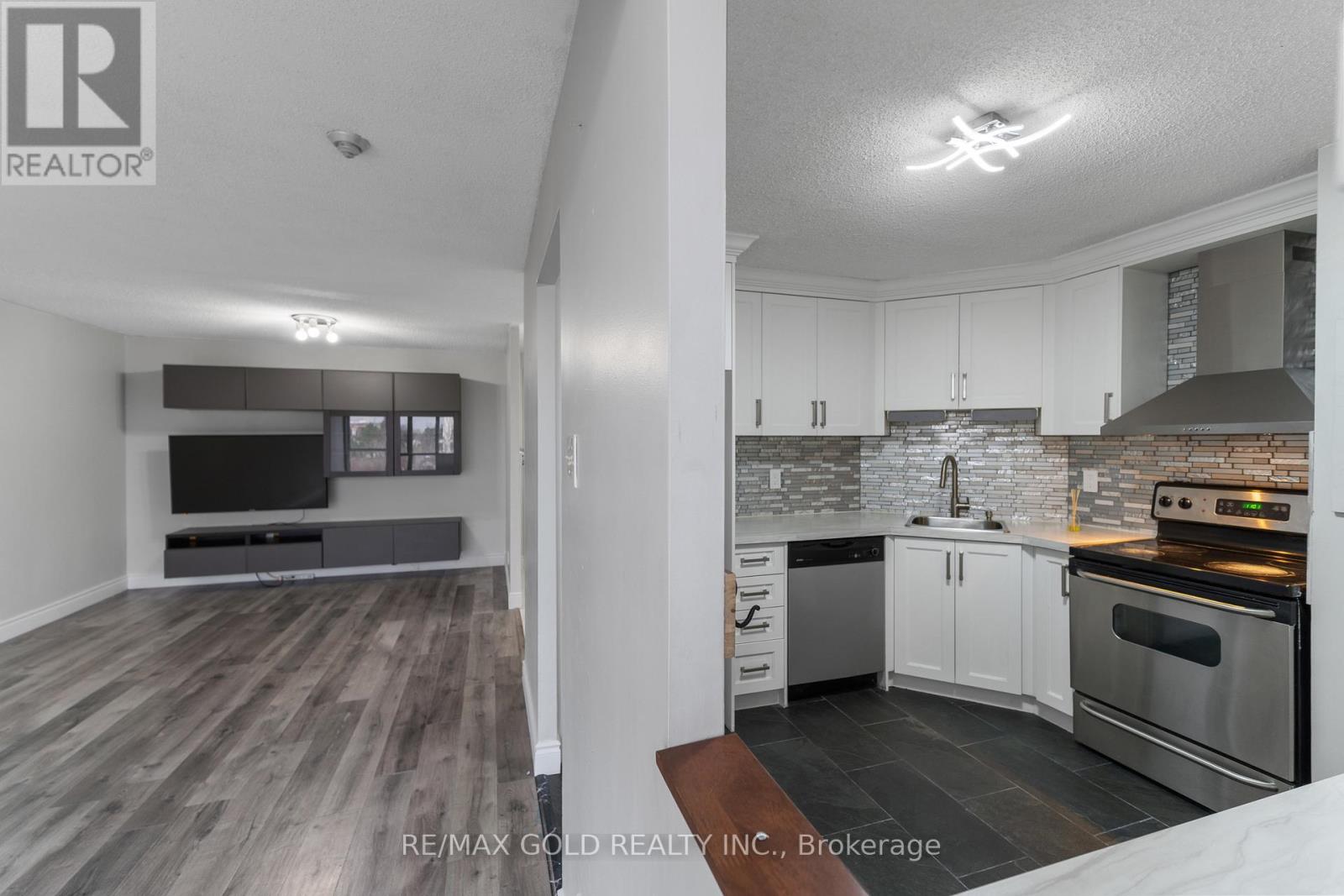 413 - 61 Markbrook Lane, Toronto, Ontario  M9V 5E7 - Photo 19 - W12206266